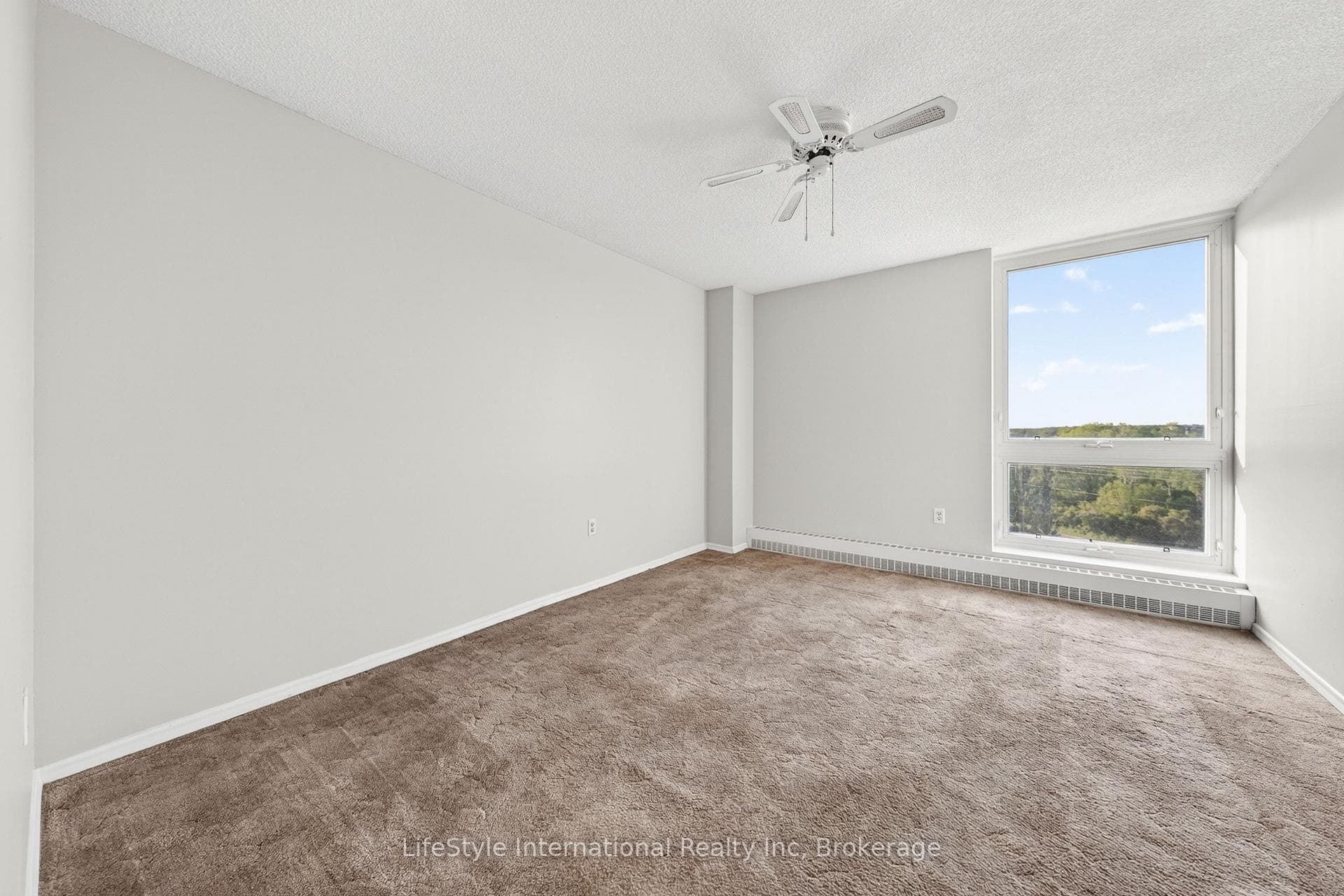 19 Woodlawn Road Unit 512 photo 30