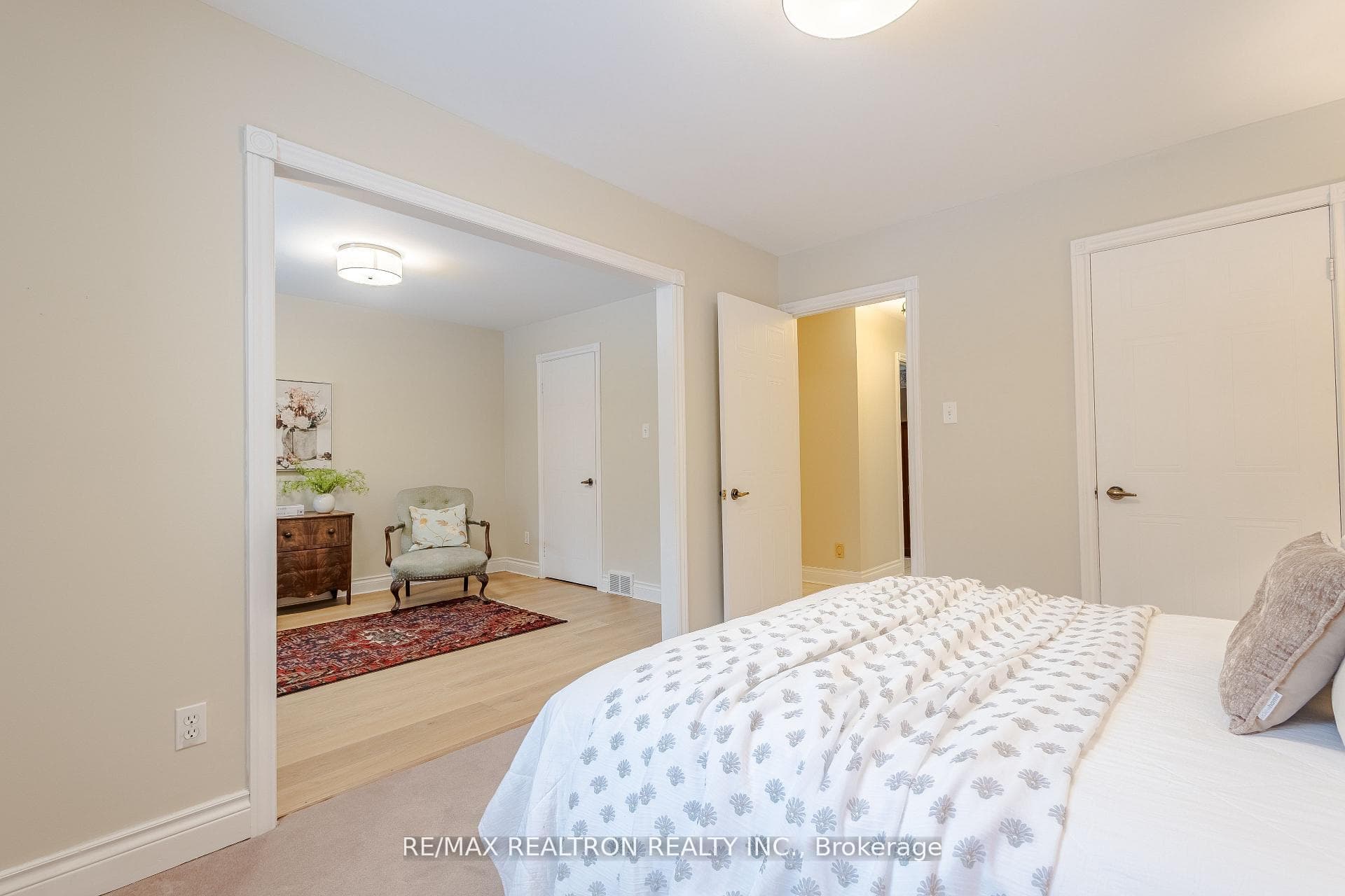 240 Webb Road photo 26