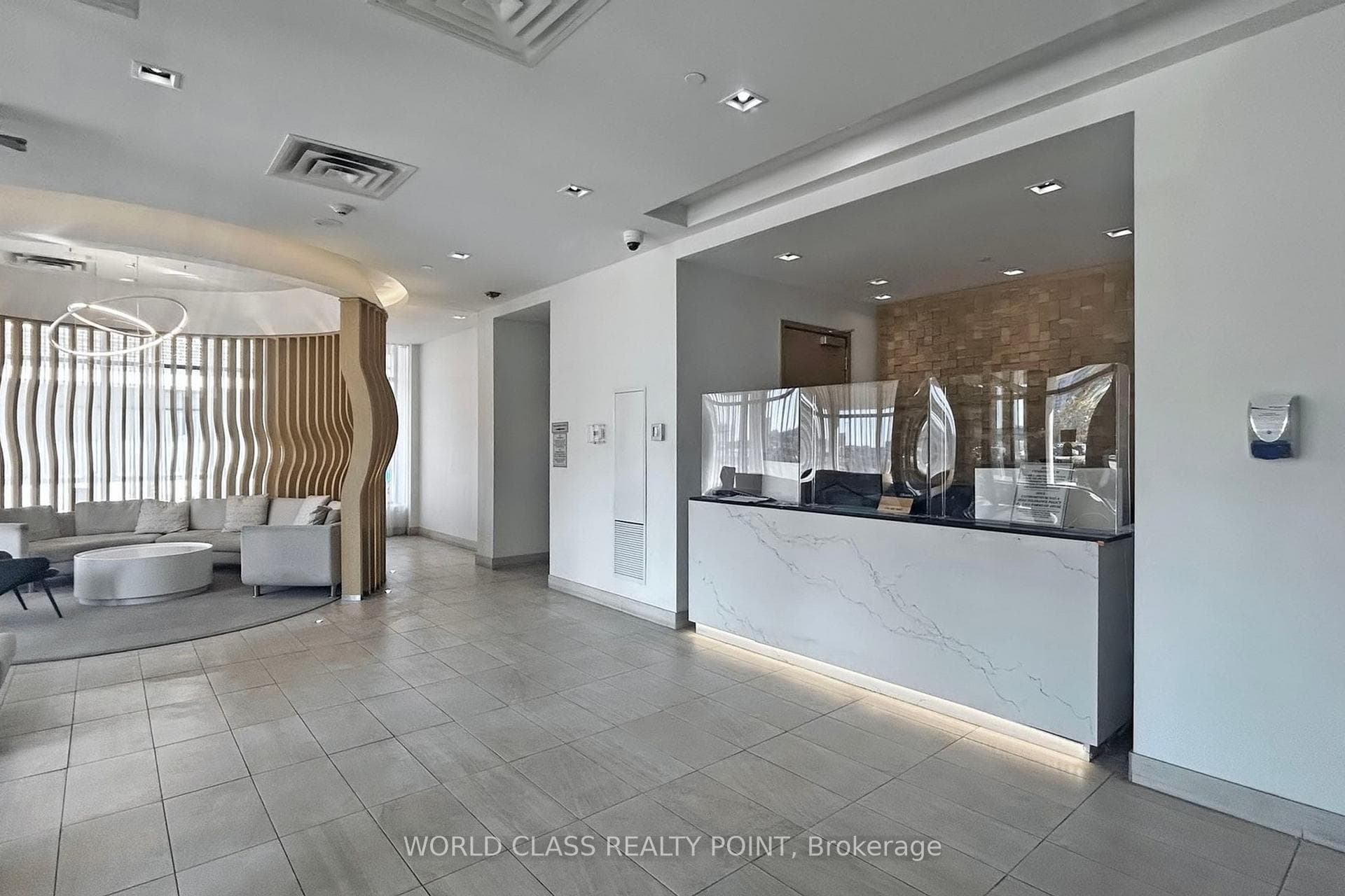 150 Fairview Mall Drive Unit 611 photo 3