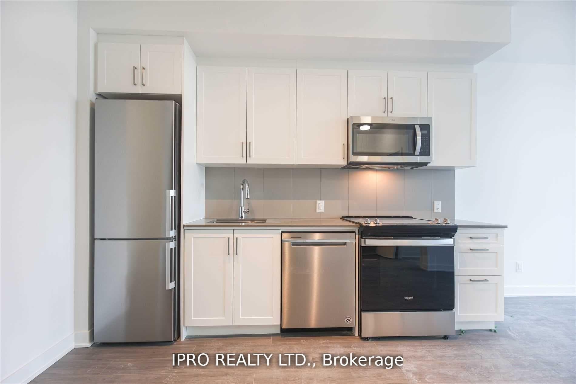 681 Yonge Street Unit 110 photo 4