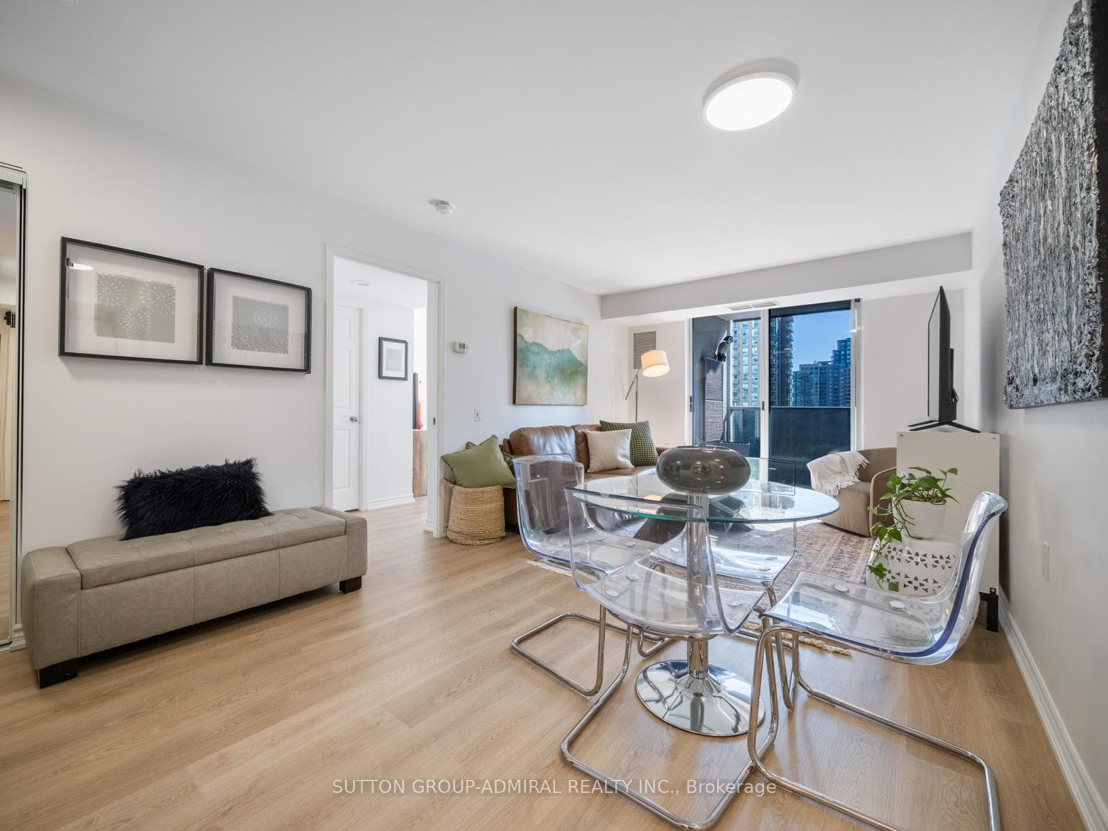 35 Finch Avenue Unit 1112 photo 3