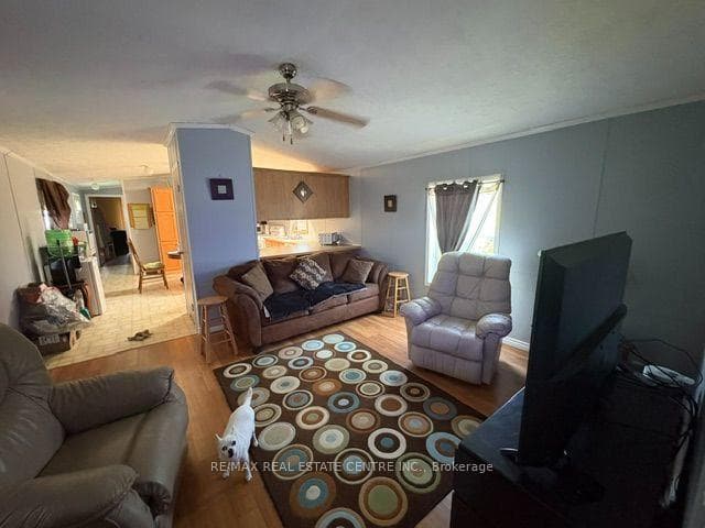 101 Maple Grove Village Road photo 4