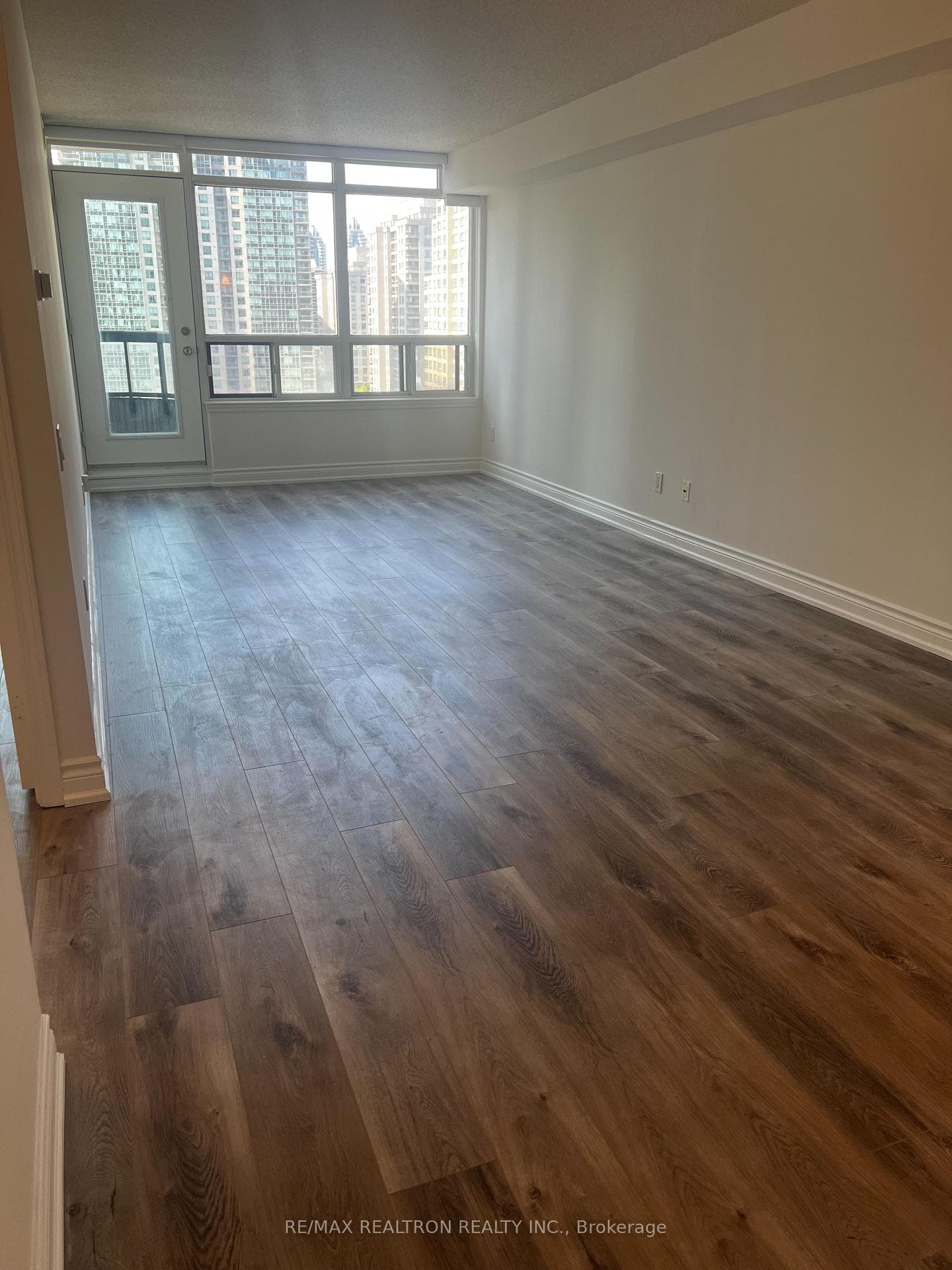 33 Empress Avenue Unit 616 photo 24