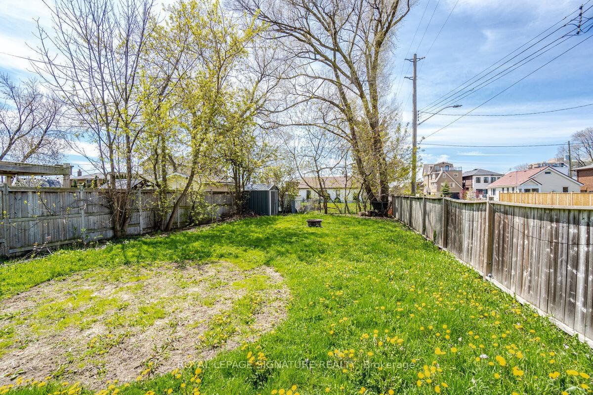 1078 Eastmount Avenue Unit 2 photo 22