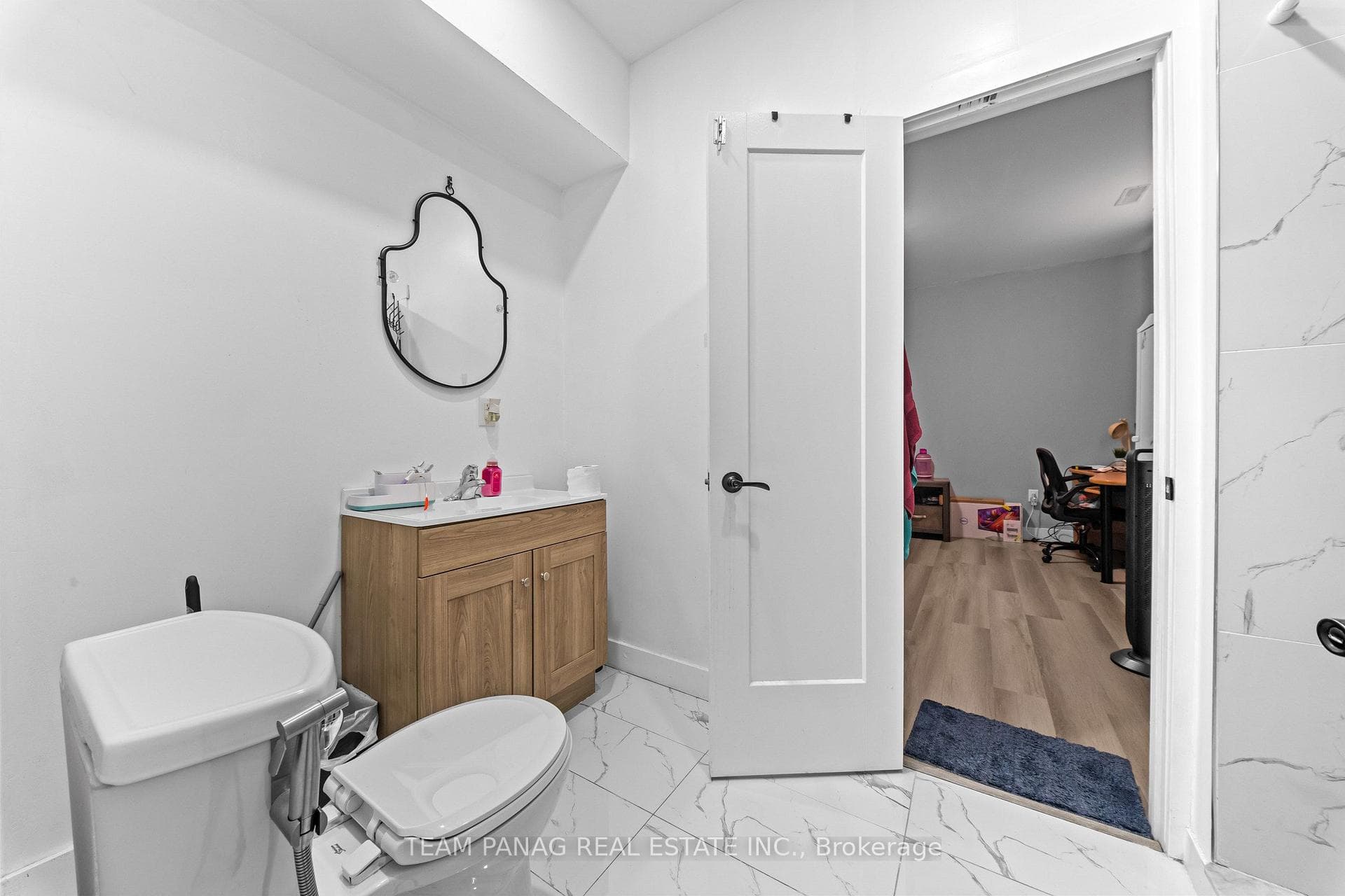 646 West 5th Street photo 36