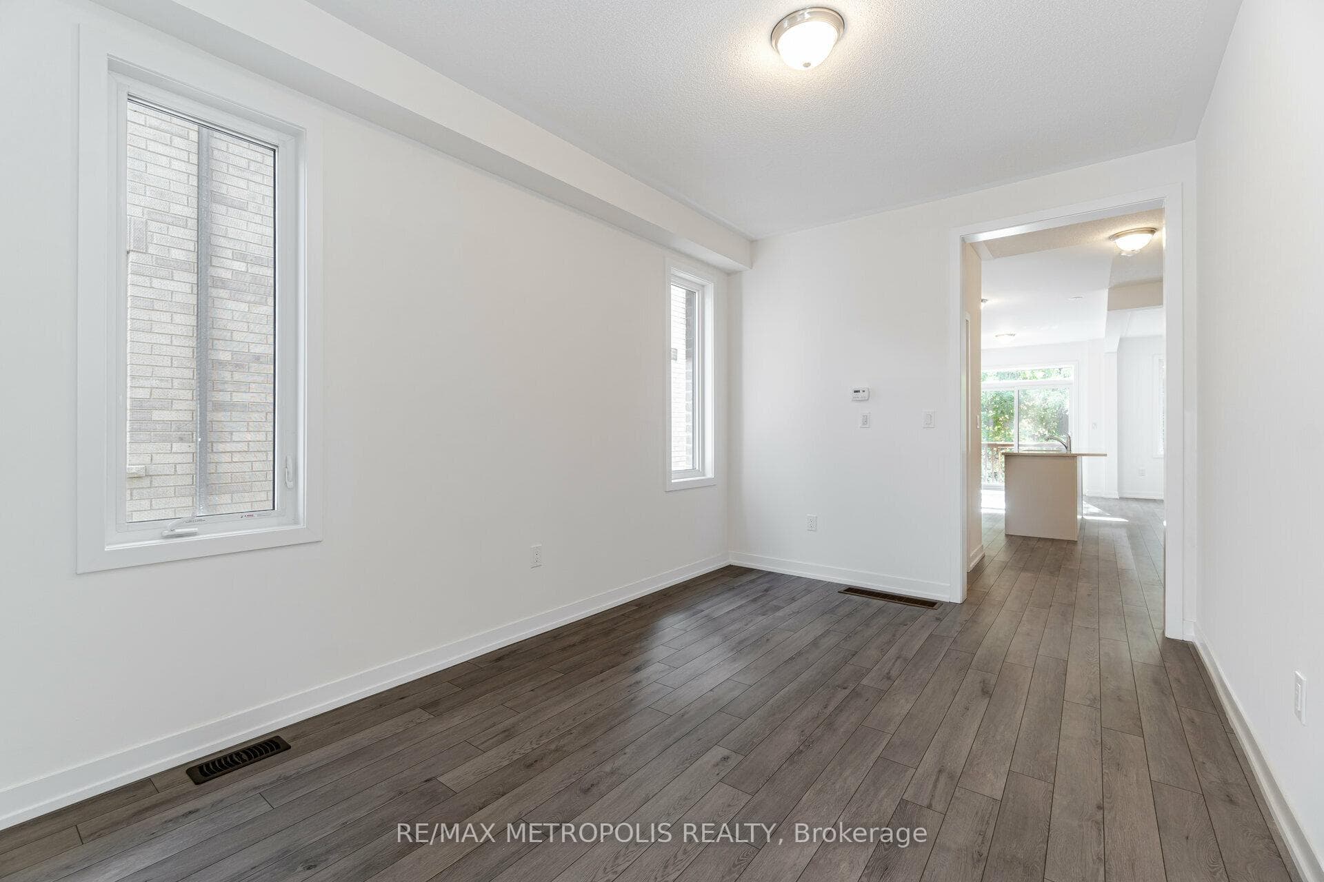 1440 Rose Way photo 7