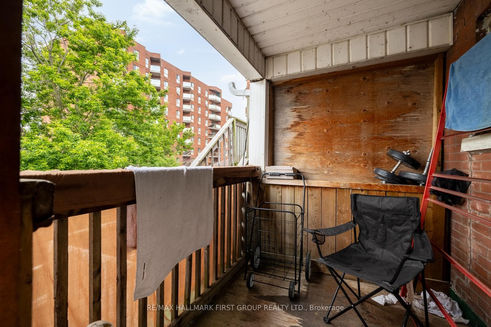 156 Centre Street photo 14