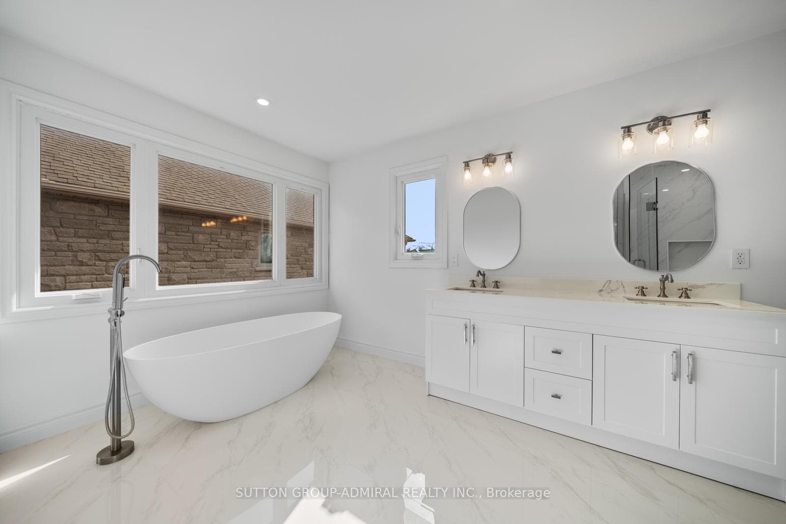 295 Fifth Avenue photo 27
