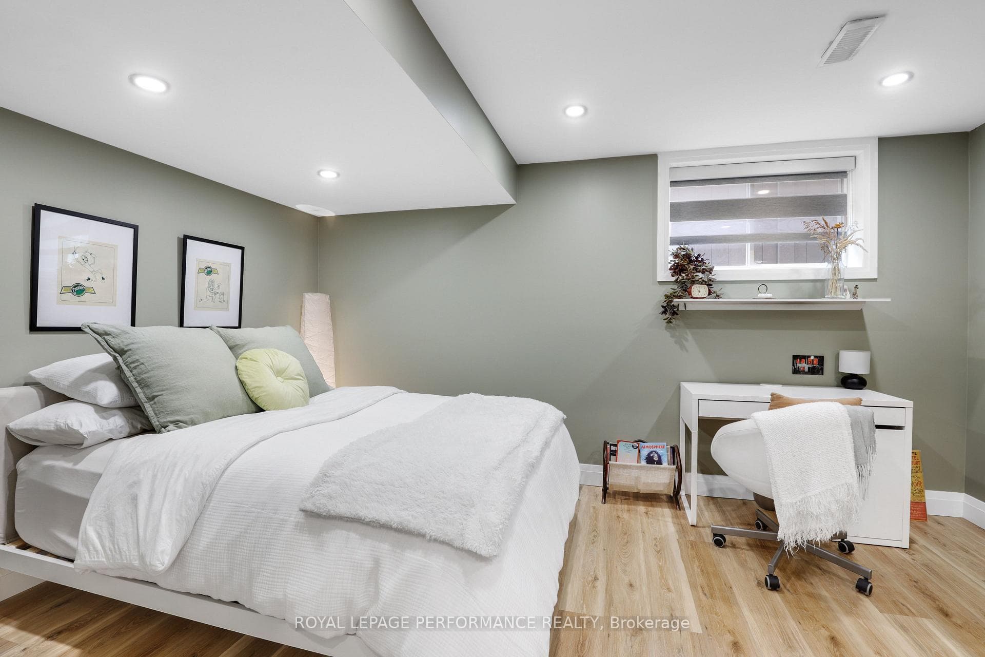 910 Sandy Forest Place photo 18