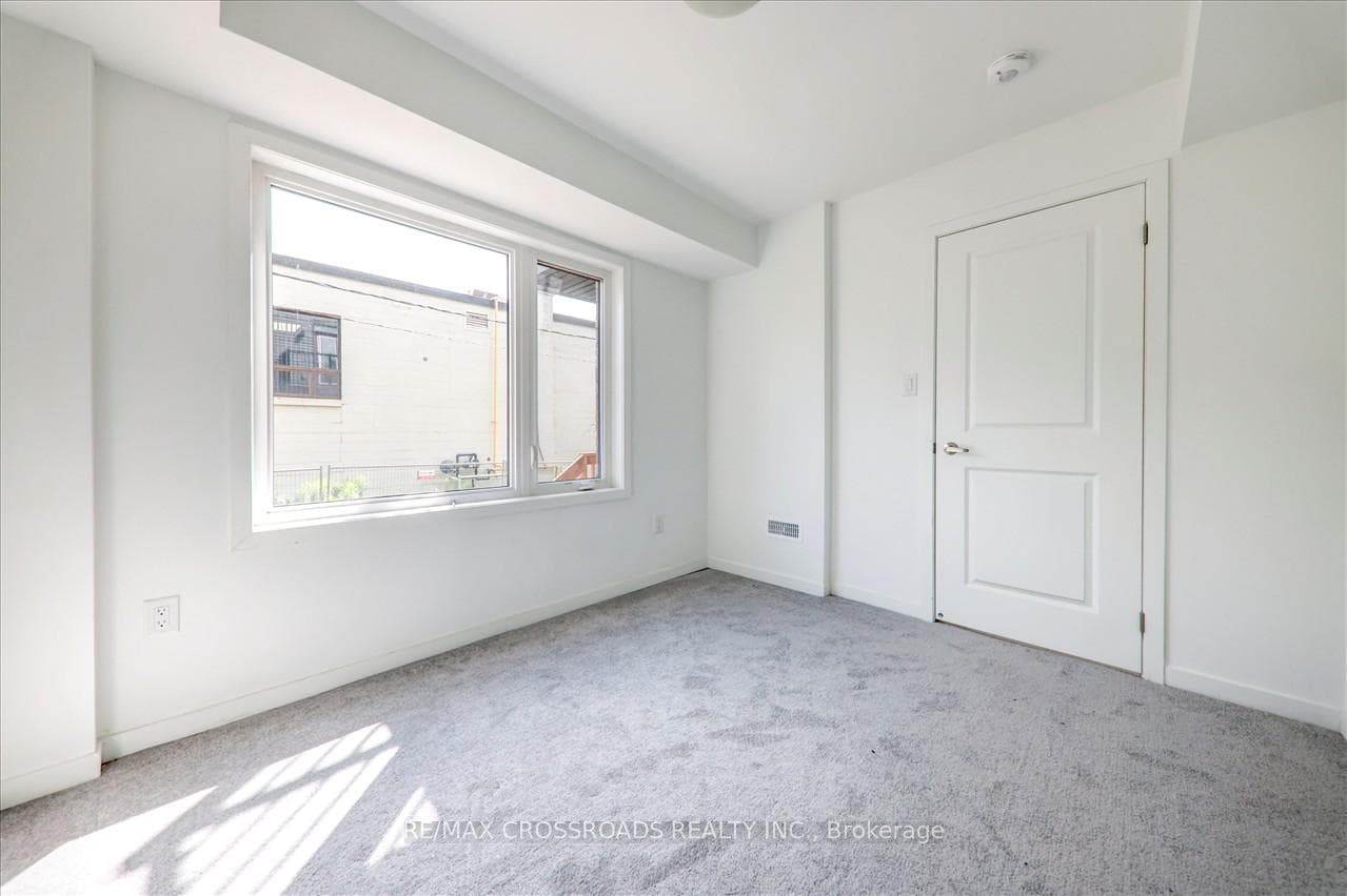 7 Pegler Street photo 9