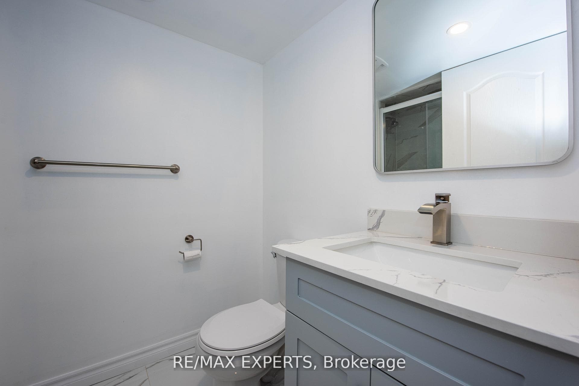 381 Inspire Boulevard photo 16