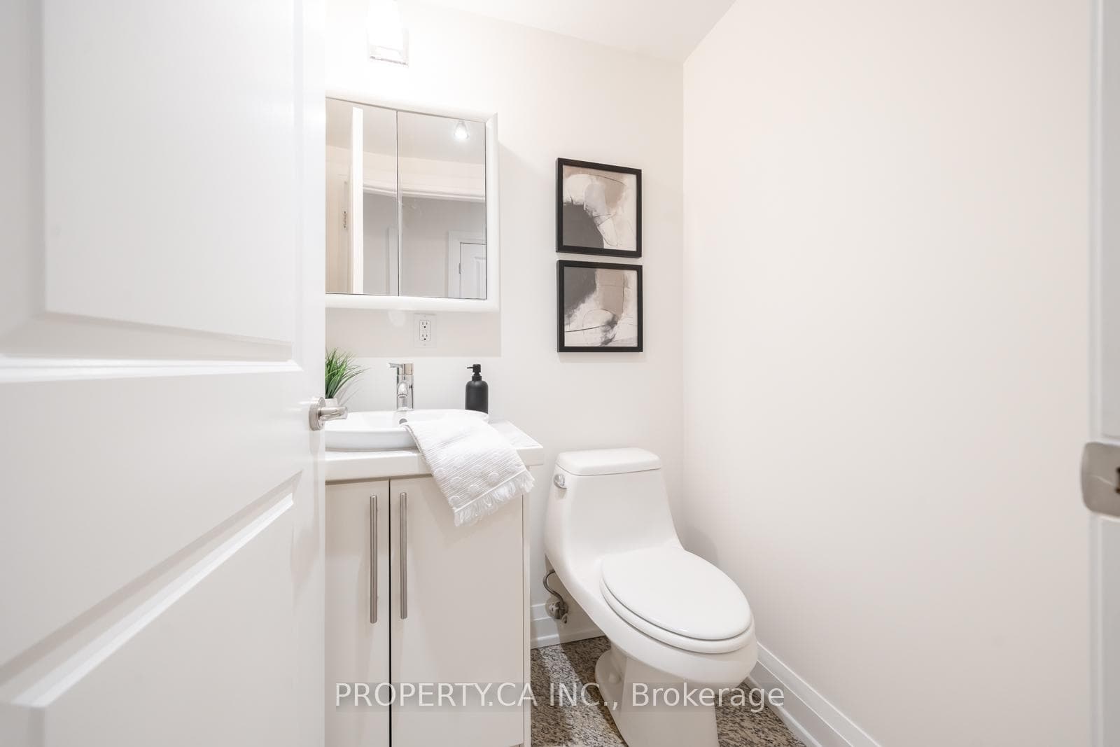 473 Dupont Street Unit 1 photo 10