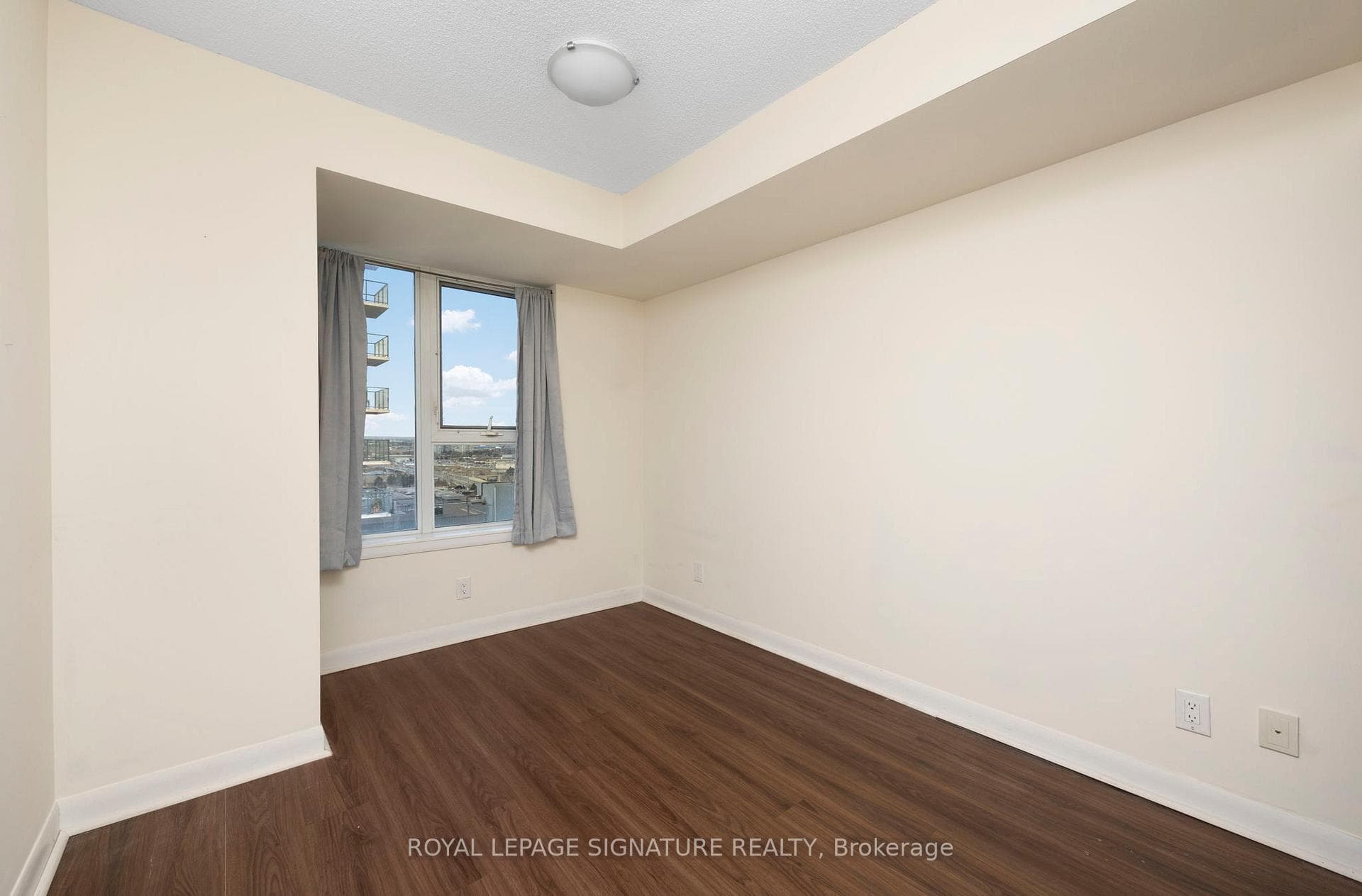 190 Borough Drive Unit 2110 photo 13