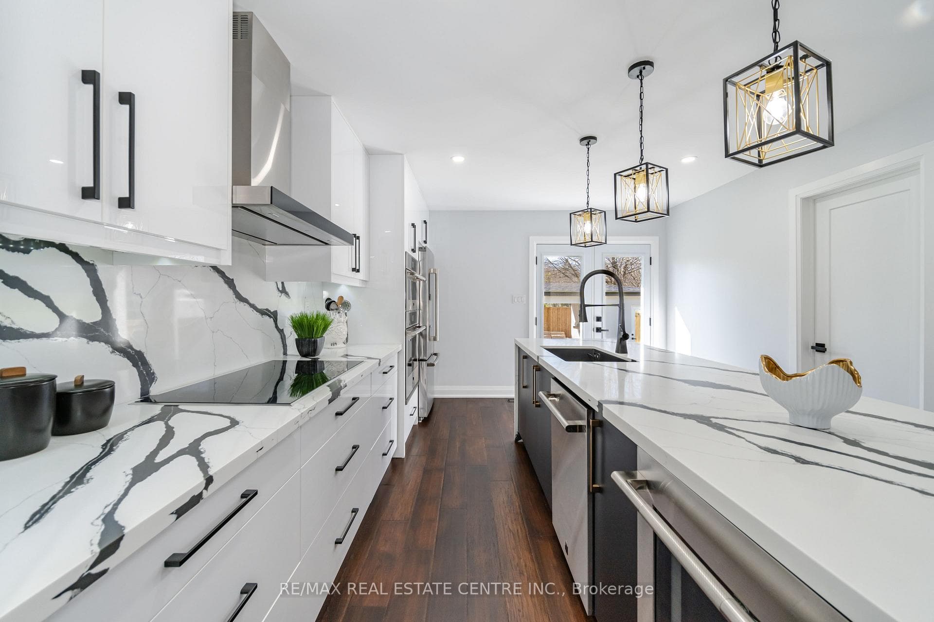 1829 Barsuda Drive photo 13