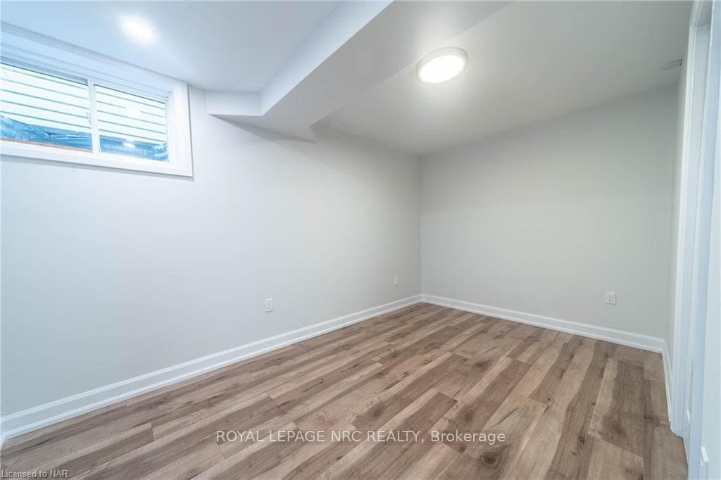 8197 Harvest Crescent photo 27