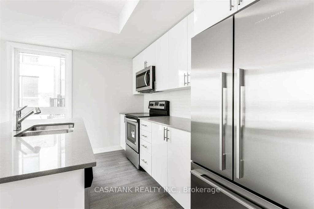 1202 Main Street Unit 208 photo 9