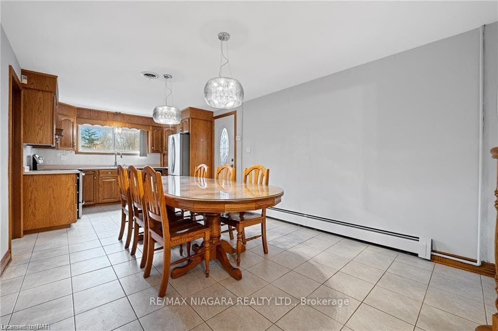 45 Meadowbrook Crescent photo 23
