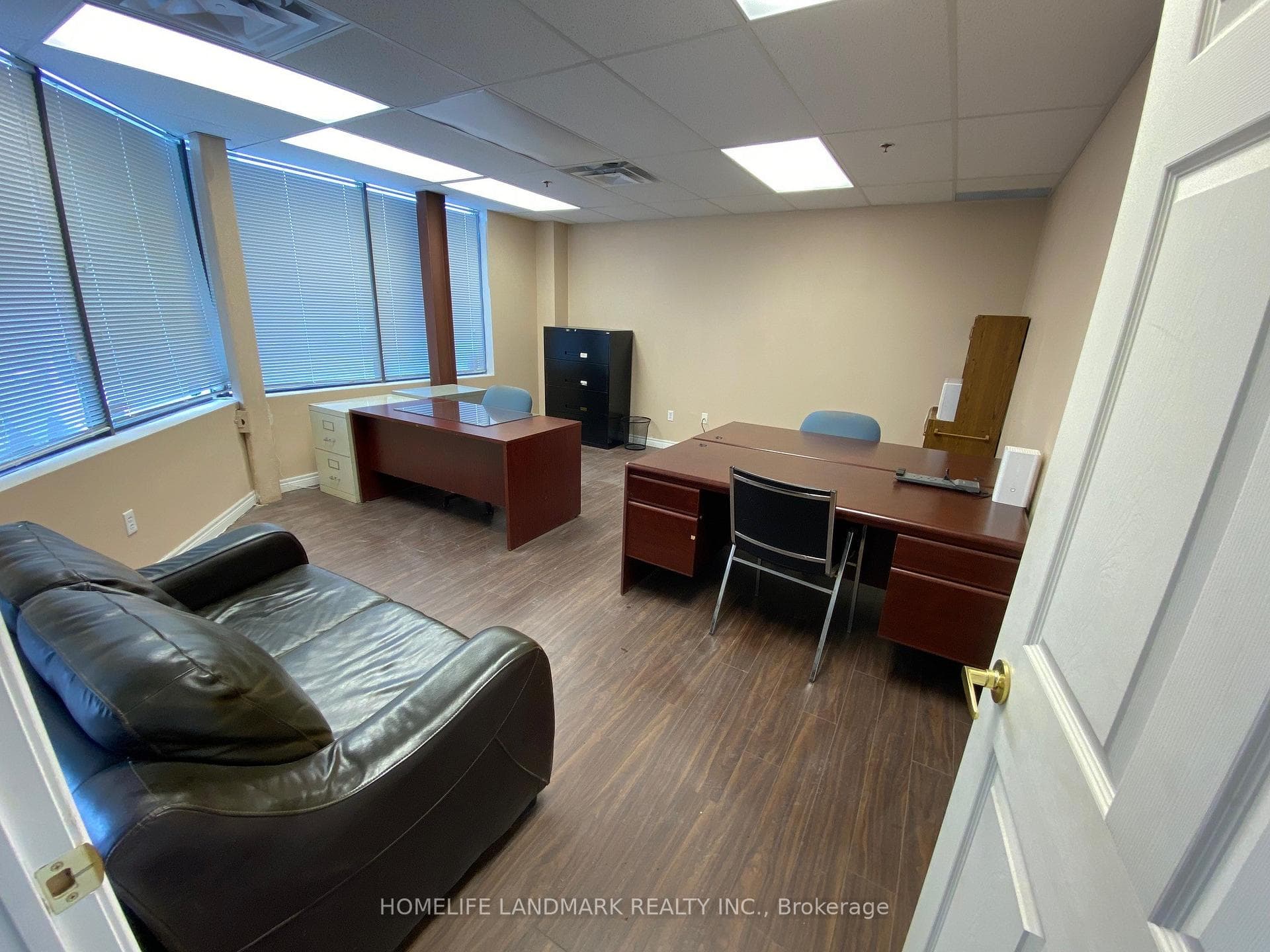 60 West Wilmot Street Unit 18 photo 2