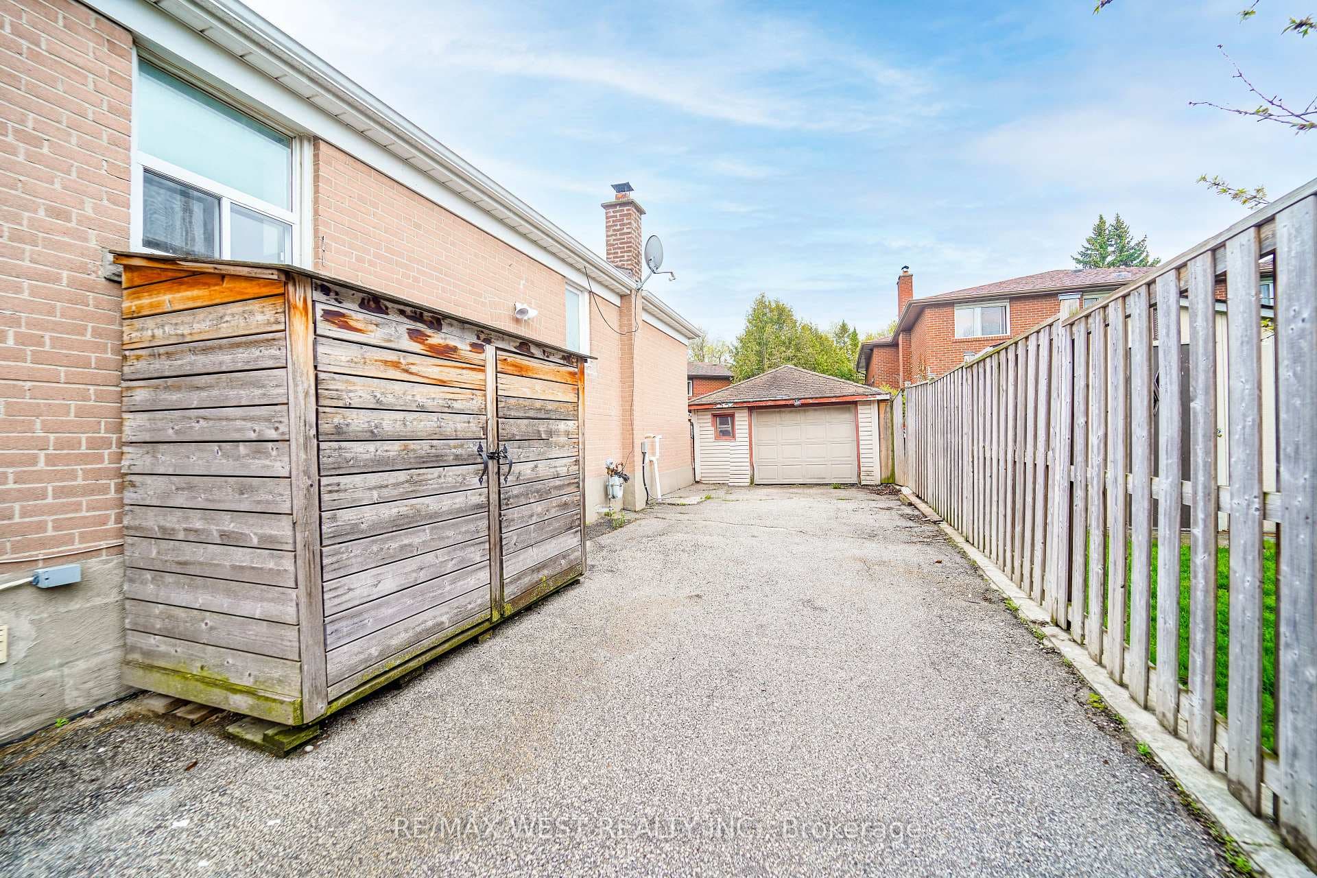 23 Irwin Road photo 13