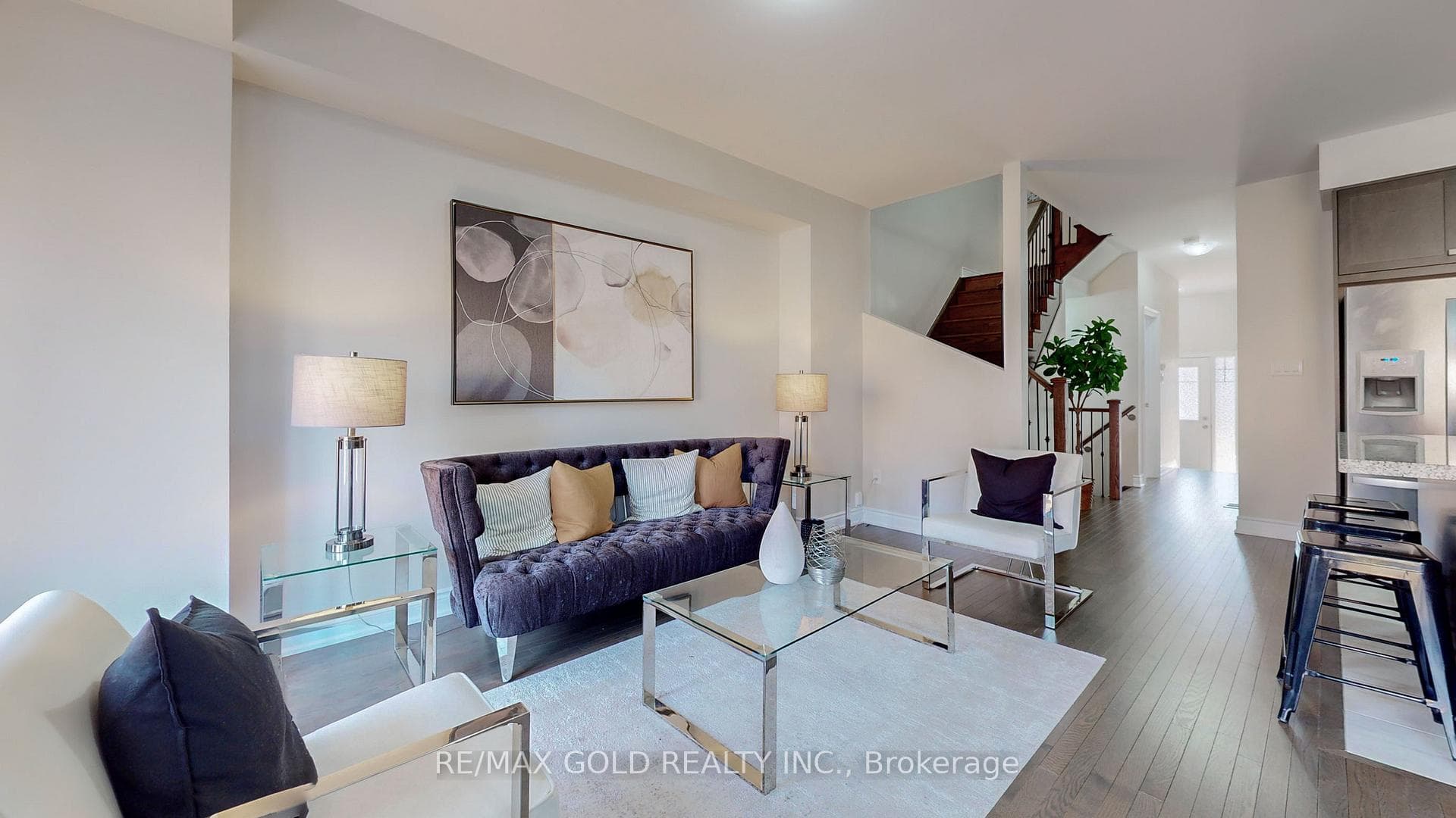 16 Arnold Crescent photo 7