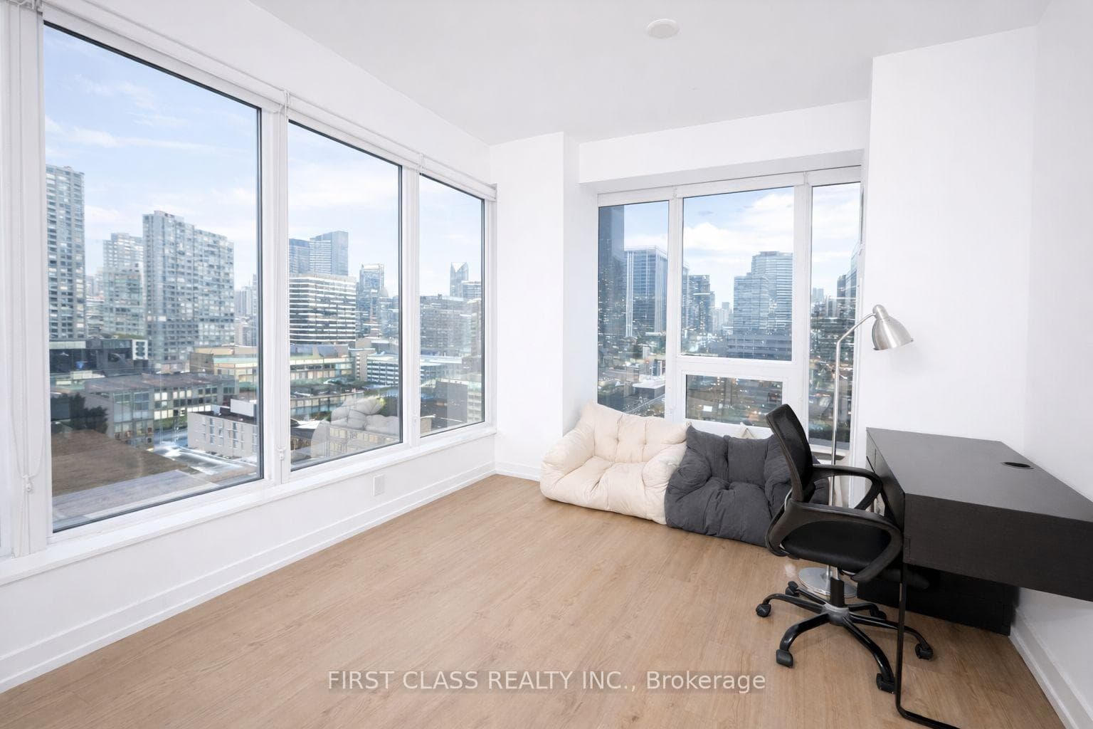 203 College Street Unit 1308 photo 10