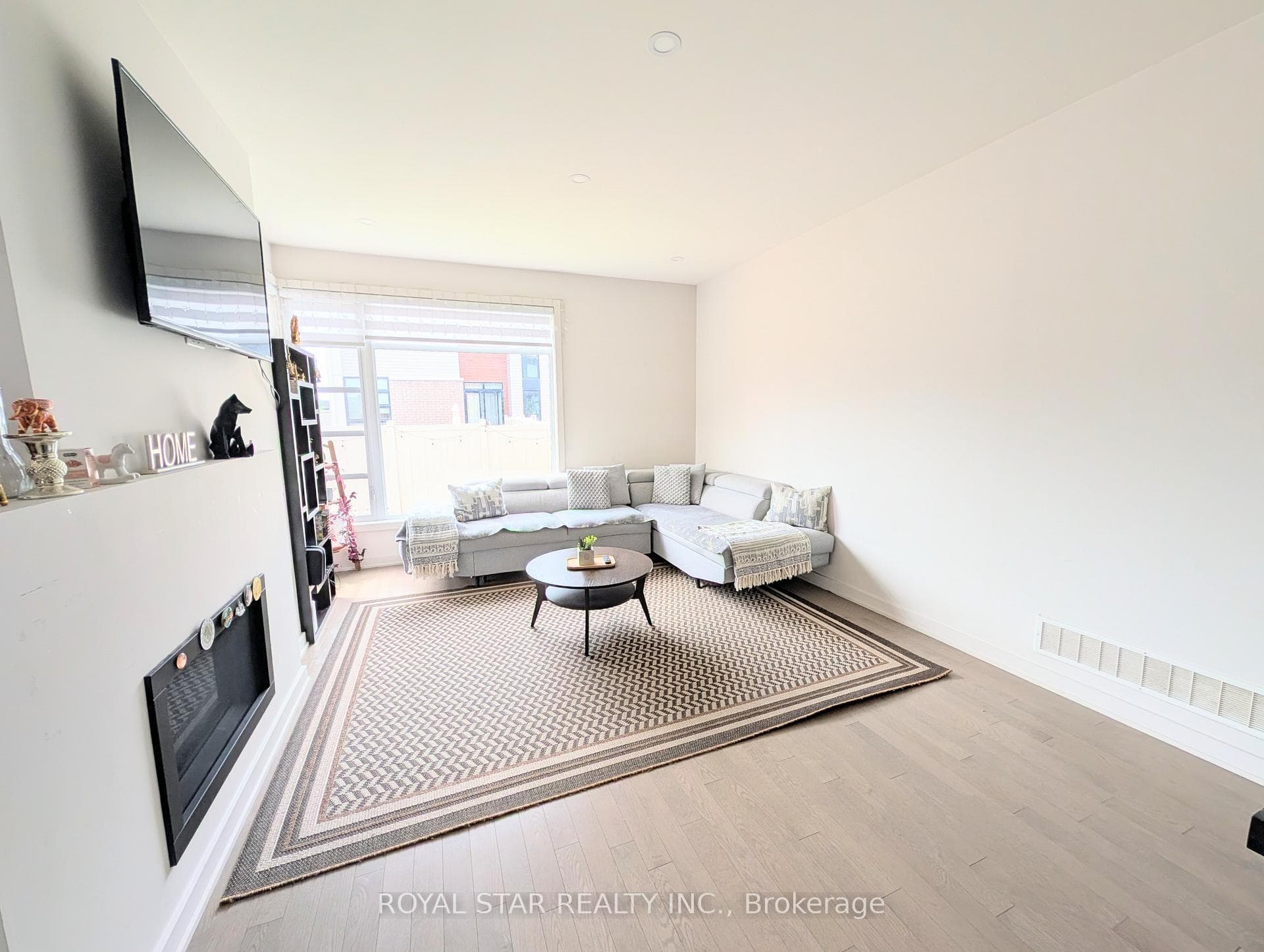 201 Pisces Terrace photo 7