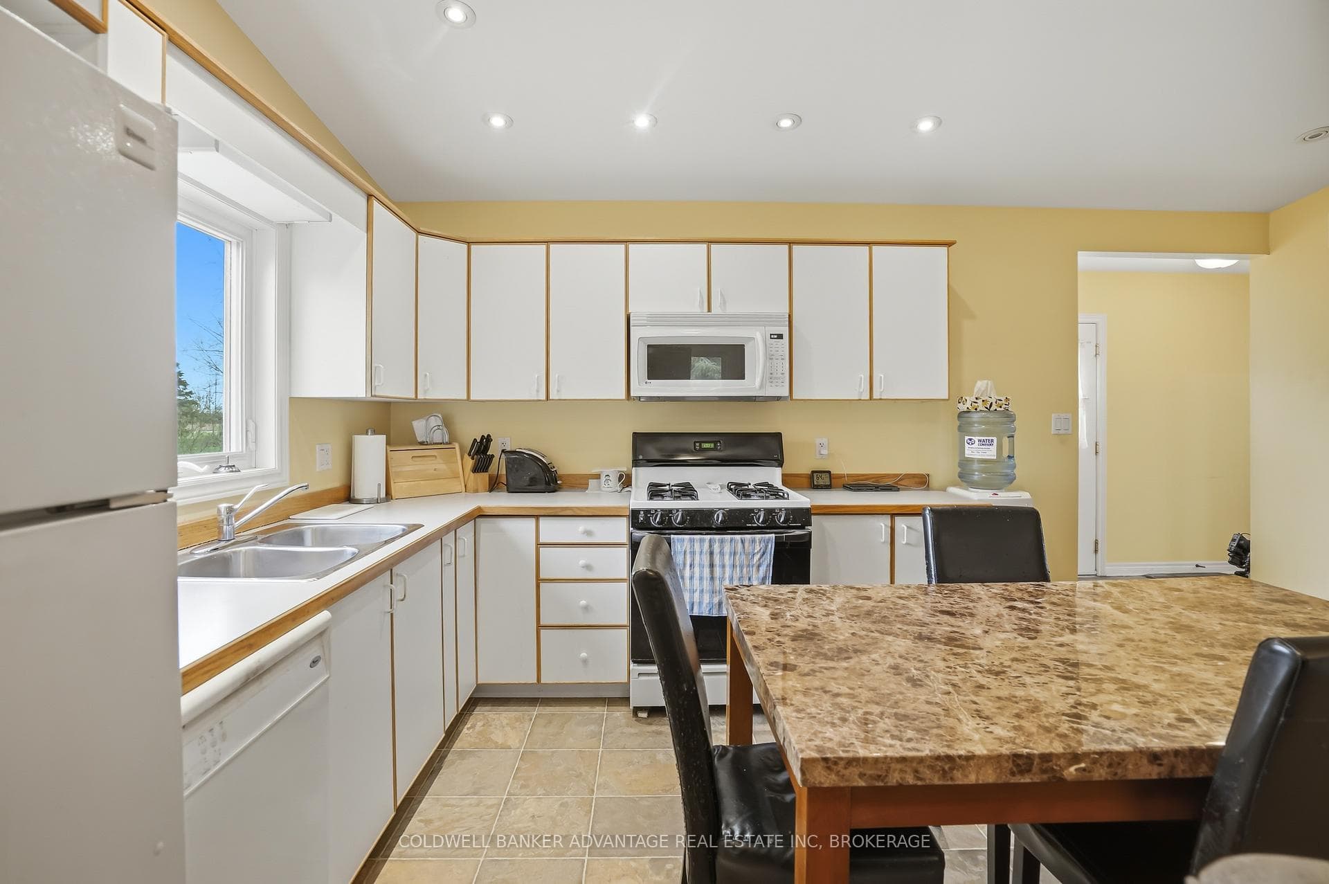 2859 Chippawa Road photo 30