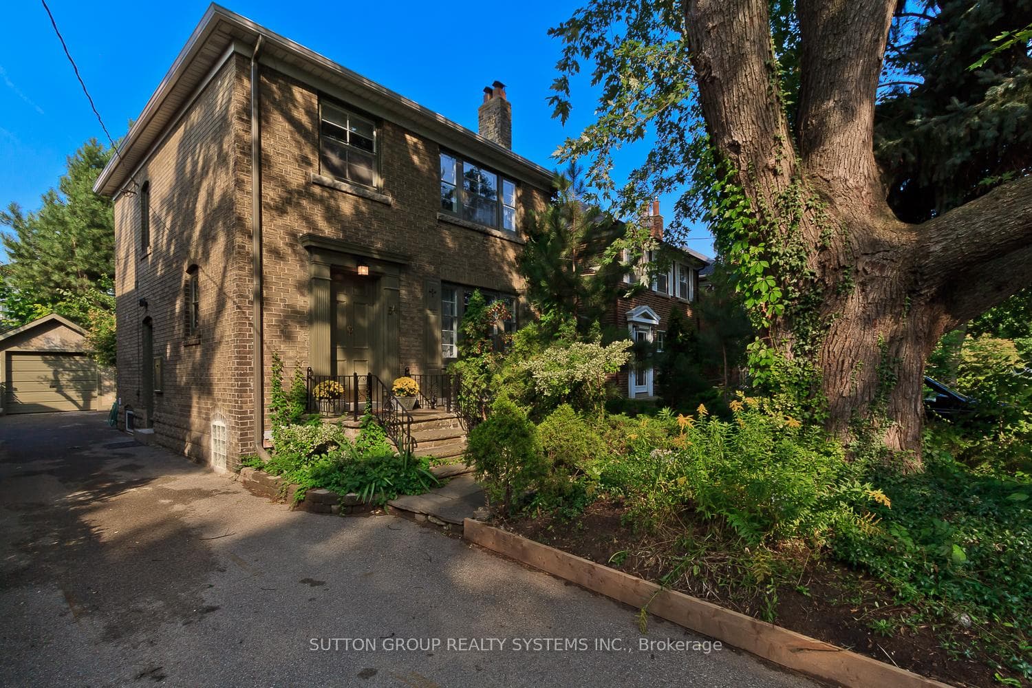 54 Elsfield Road photo 1