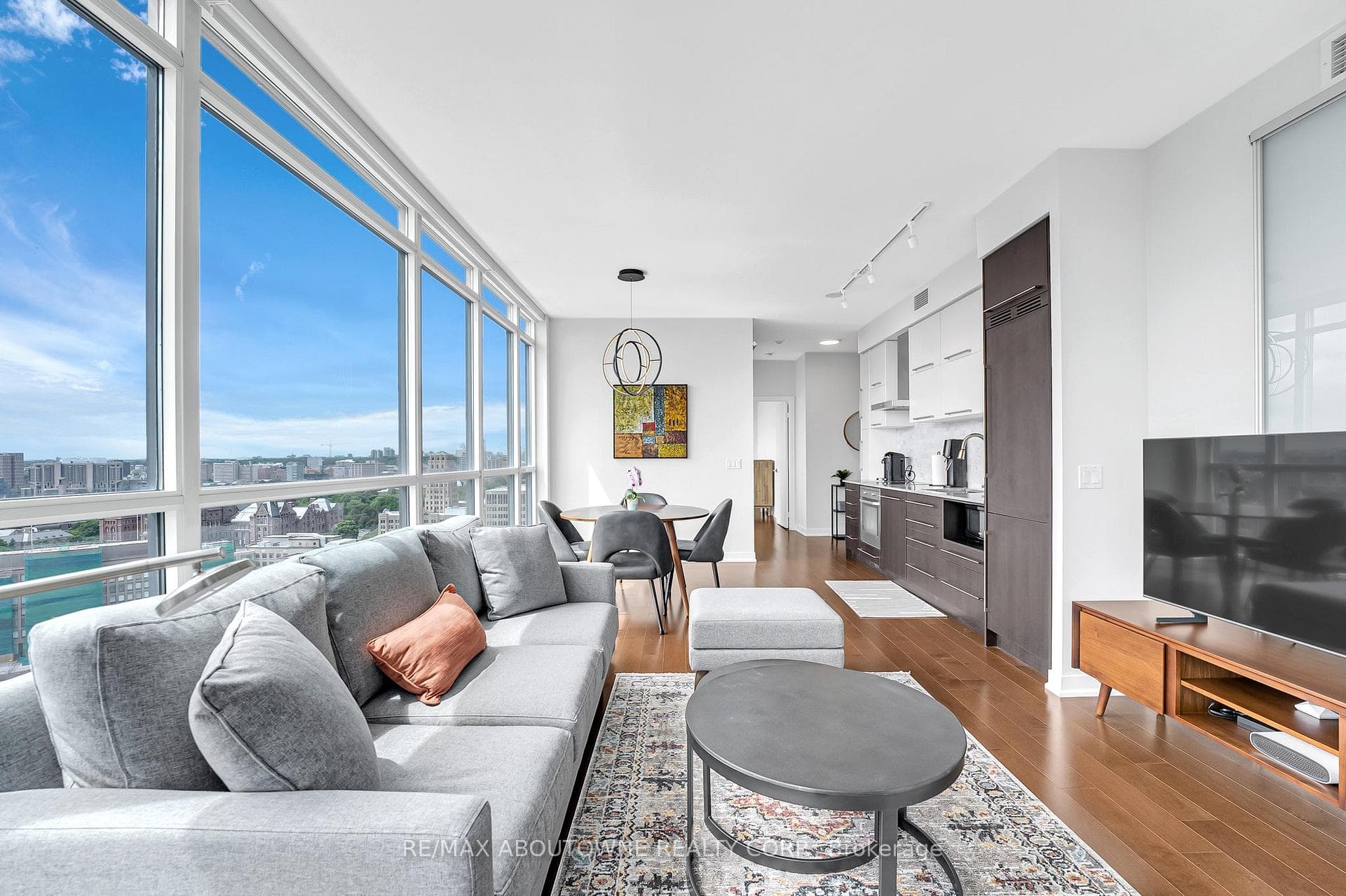 770 Bay Street Unit 2510 photo 21