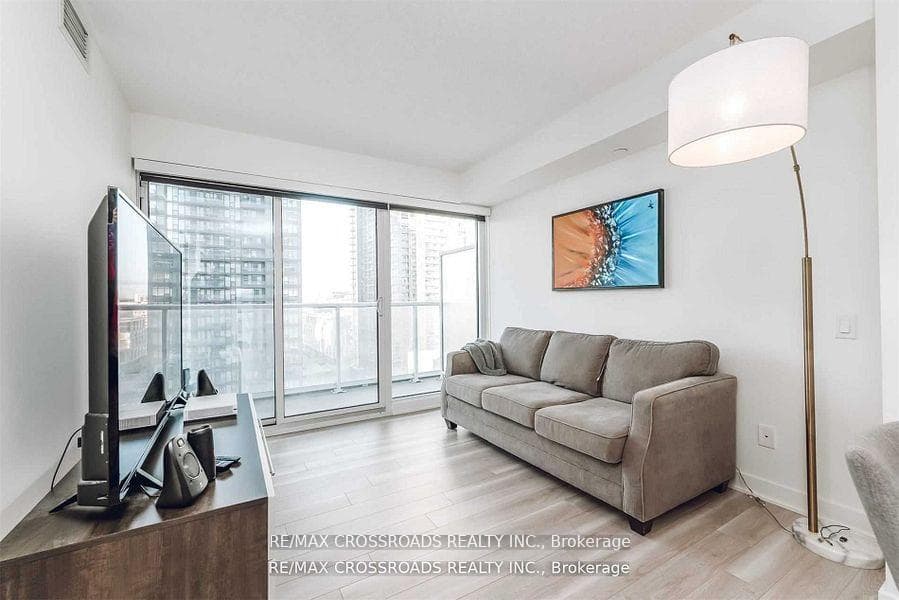 17 Bathurst Street Unit 1508 photo 5