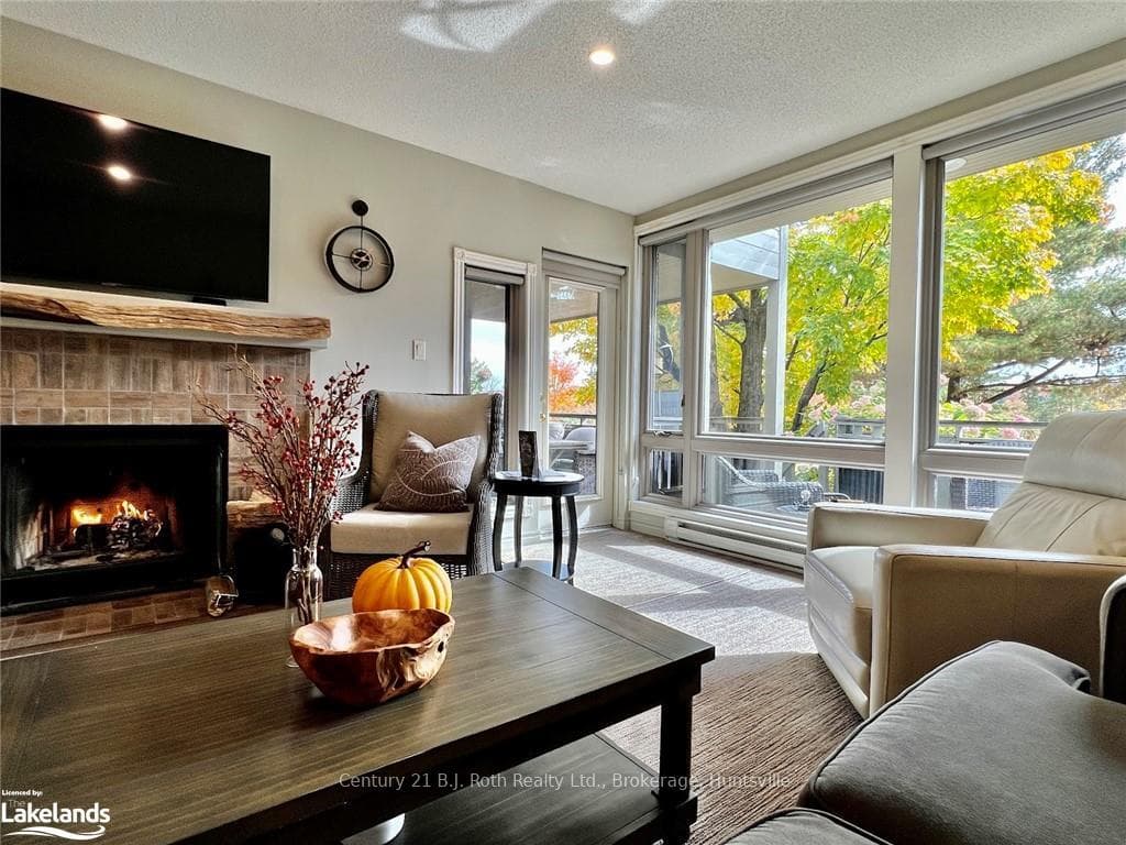 1011 GRANDVIEW HILLTOP Drive photo 1