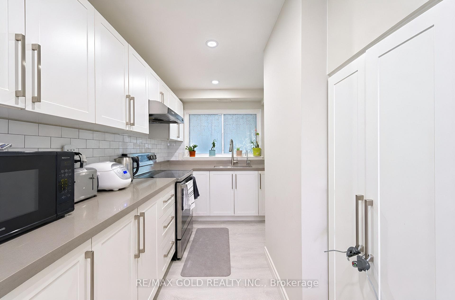 180 Mississauga Valley Boulevard Unit 87 photo 13