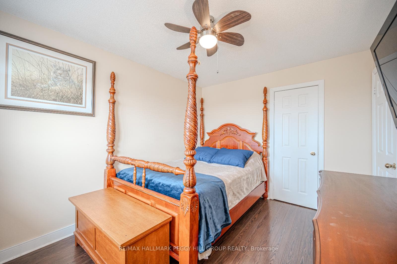 49 Jessica Drive photo 13