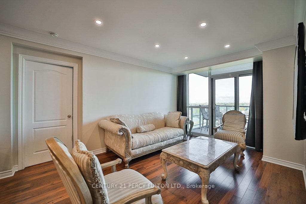 88 Promenade Circle Unit 807 photo 22