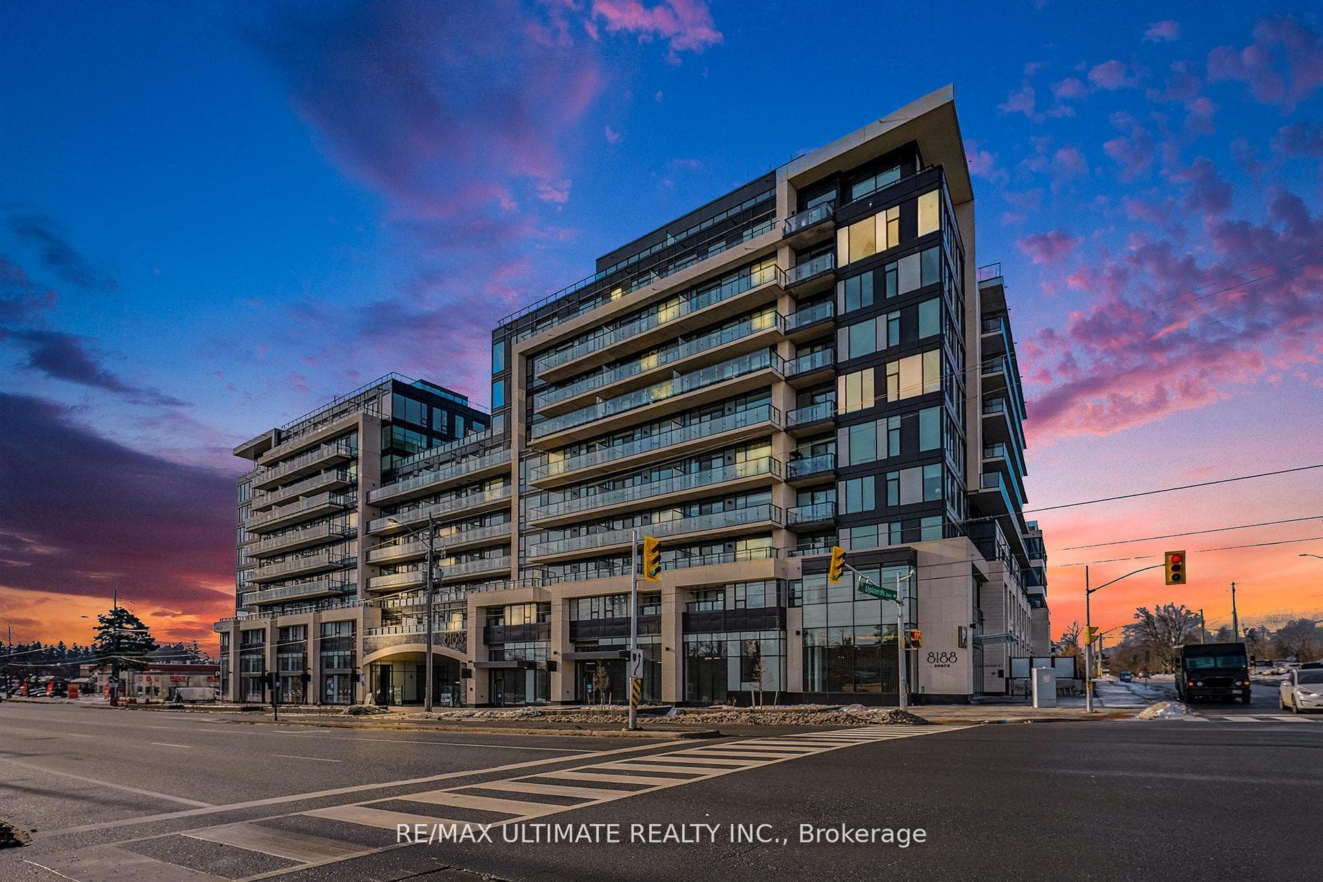 8188 Yonge Street Unit 727 photo 1