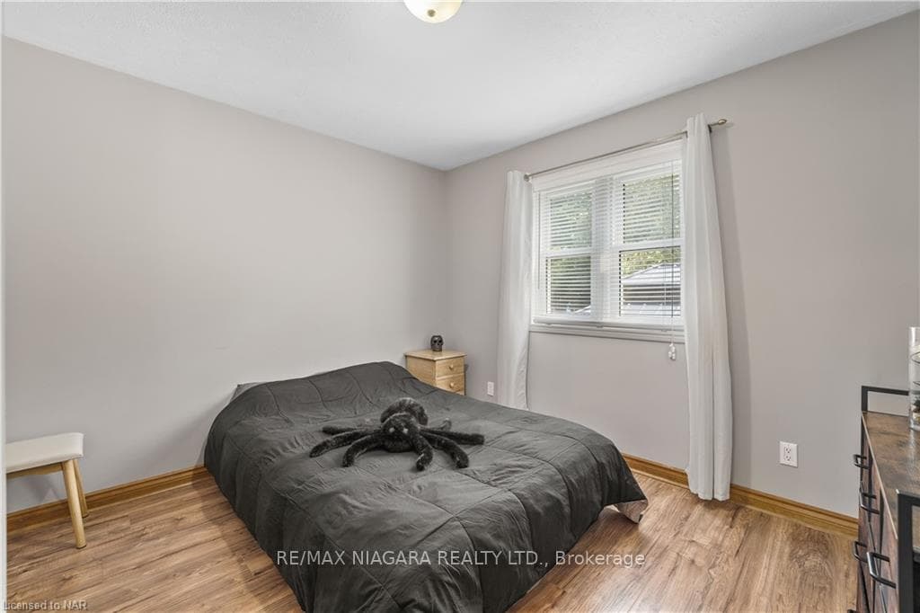 126 MARGERY Road photo 17