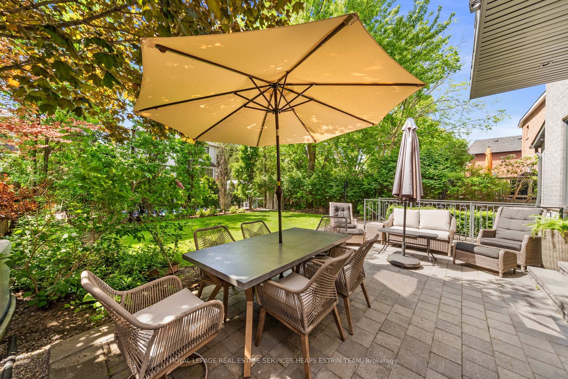 565 Deloraine Avenue photo 42