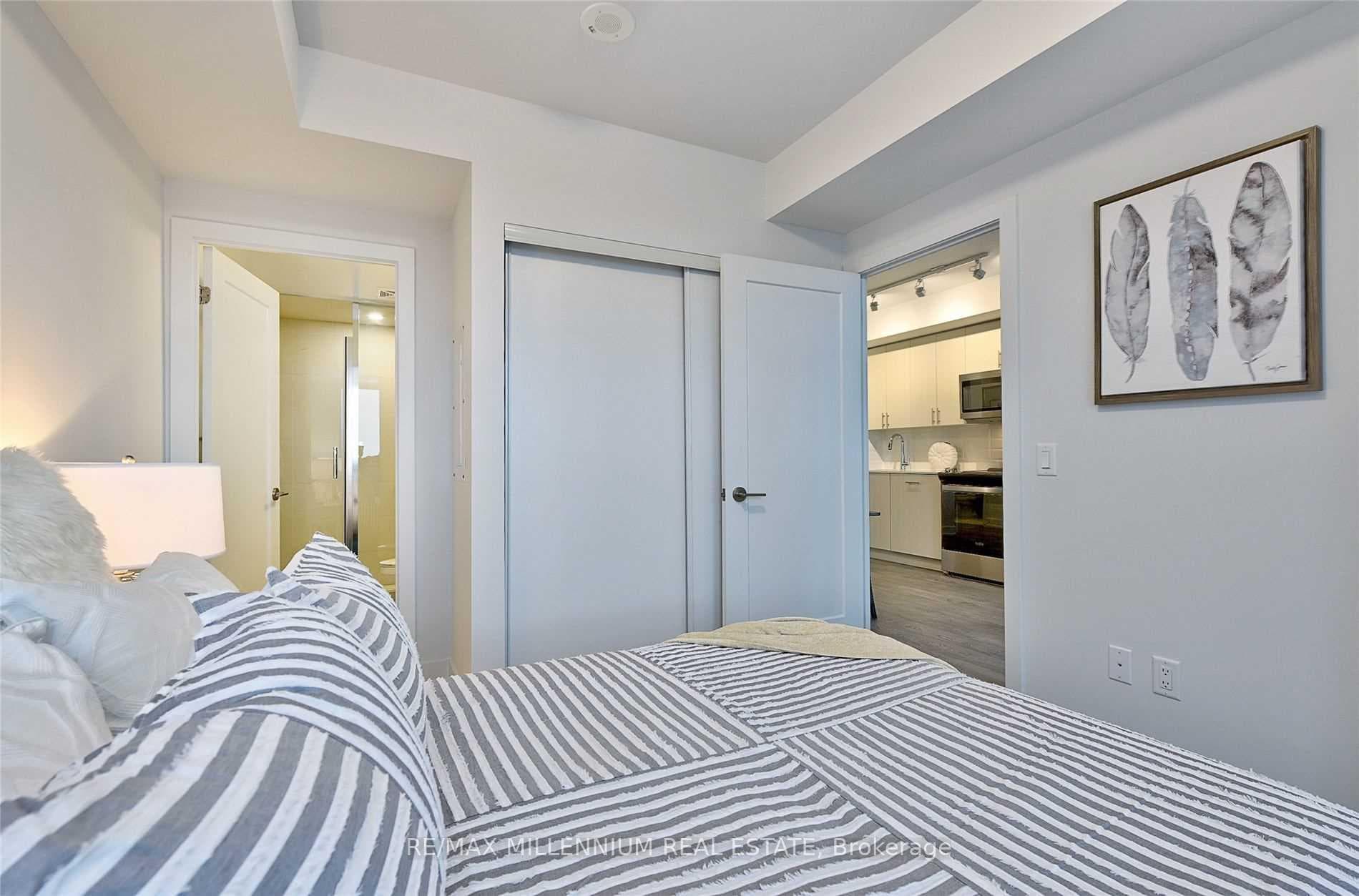 2550 Simcoe Street Unit 2108 photo 18