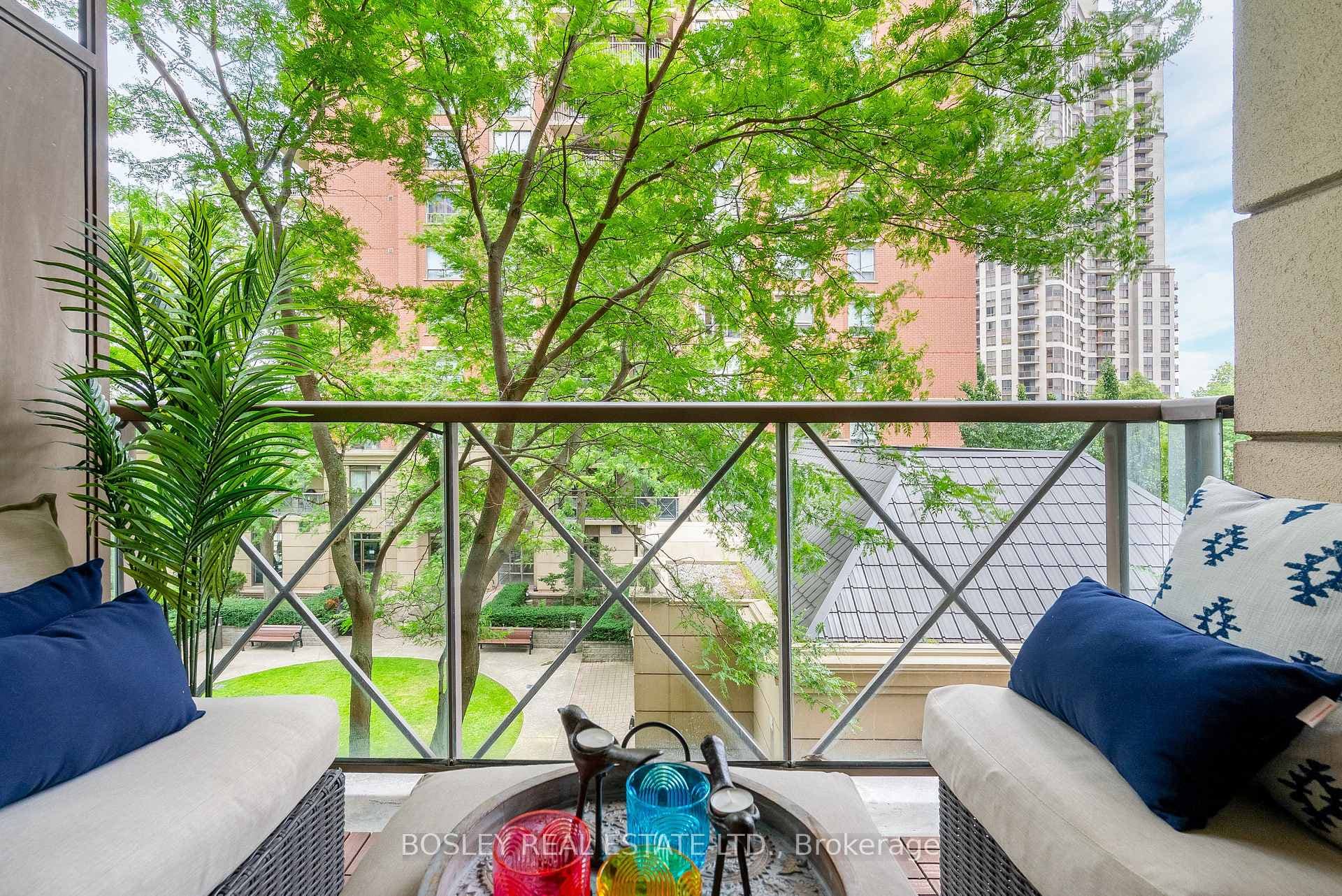 51 Harrison Garden Boulevard Unit 306 photo 26