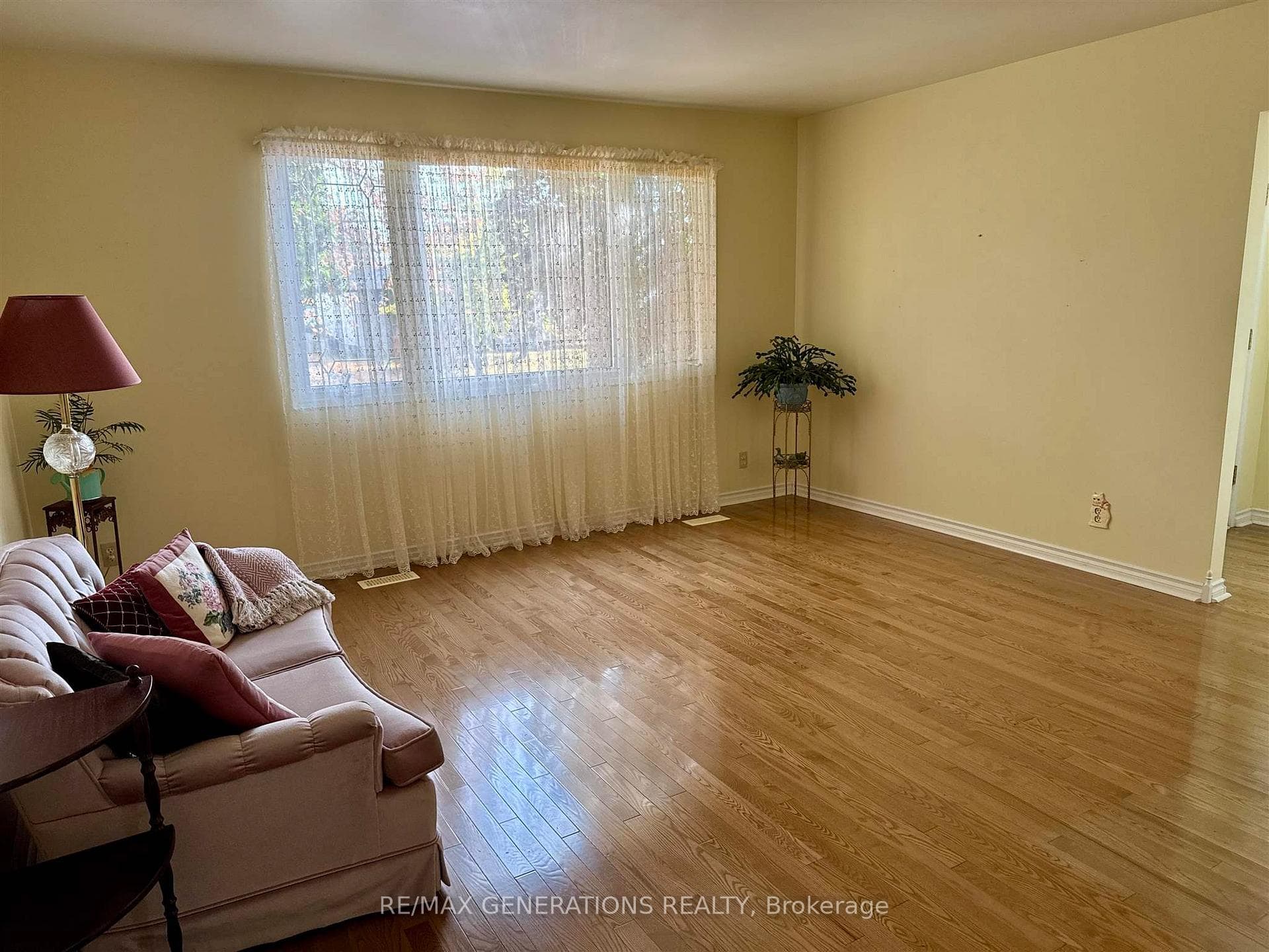 449 Parkwood Street photo 2