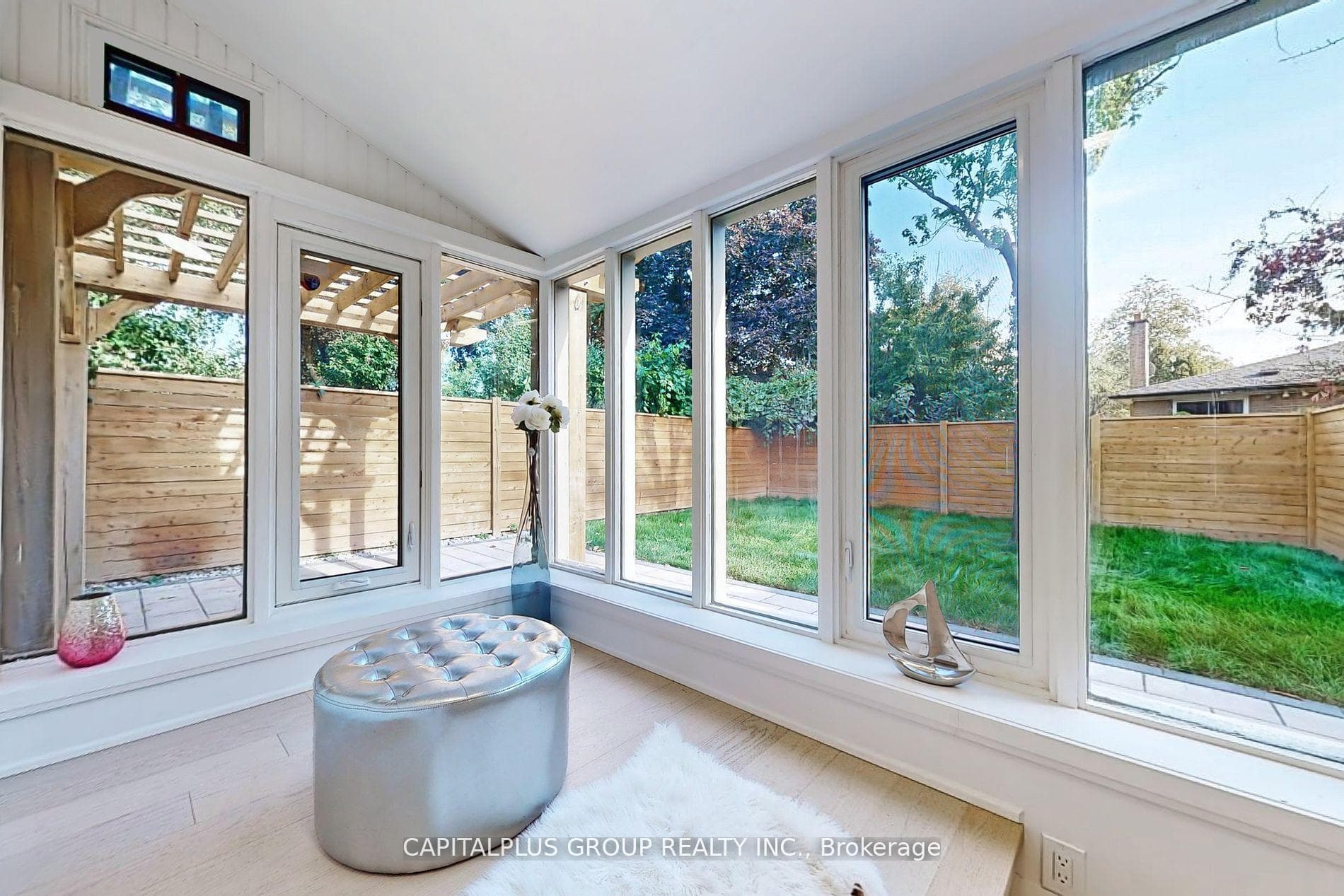 105 Angus Drive photo 12