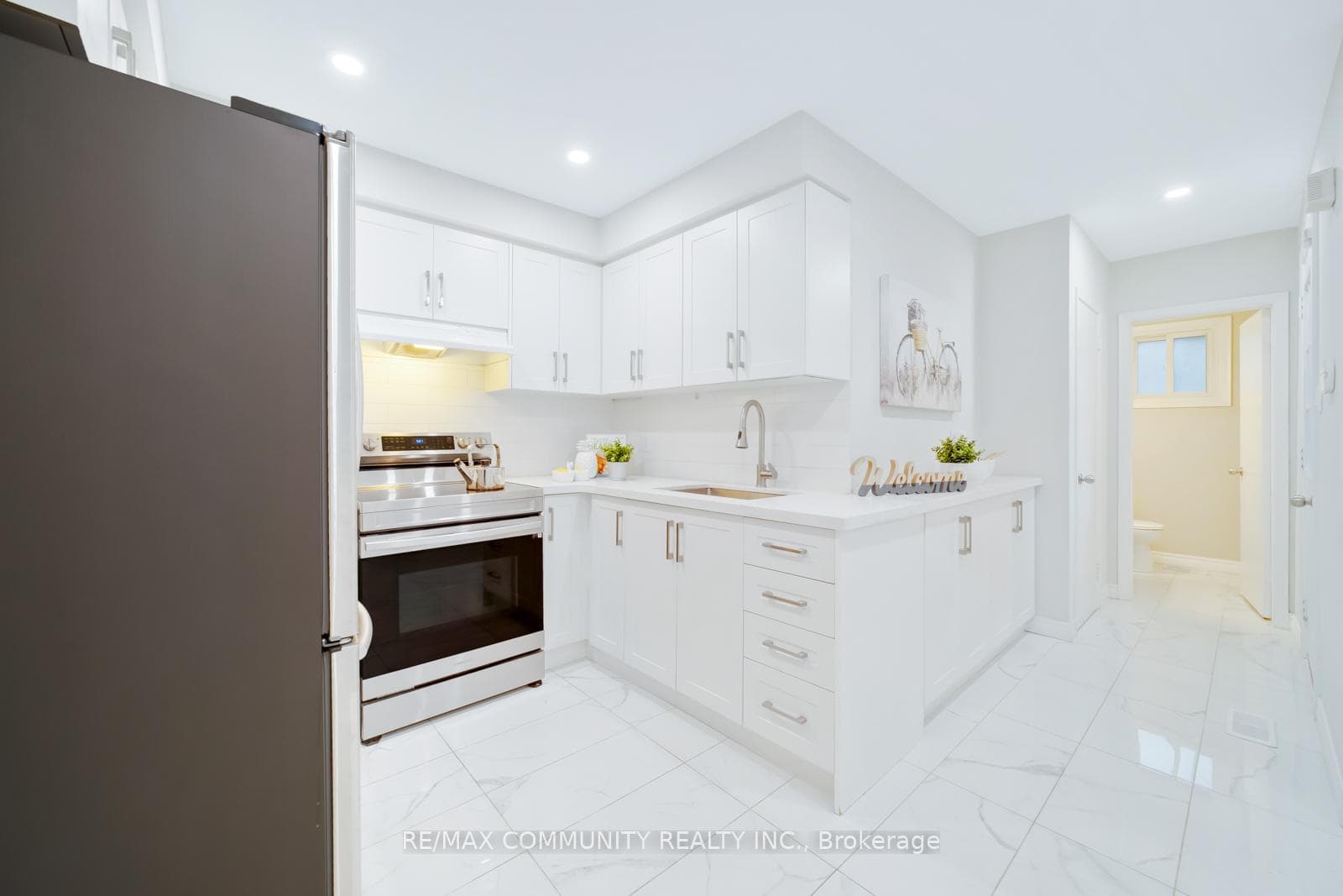 740 Meadowvale Road photo 13