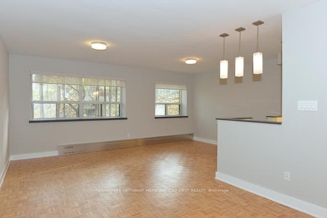 36 Castle Frank Road Unit B5 photo 2