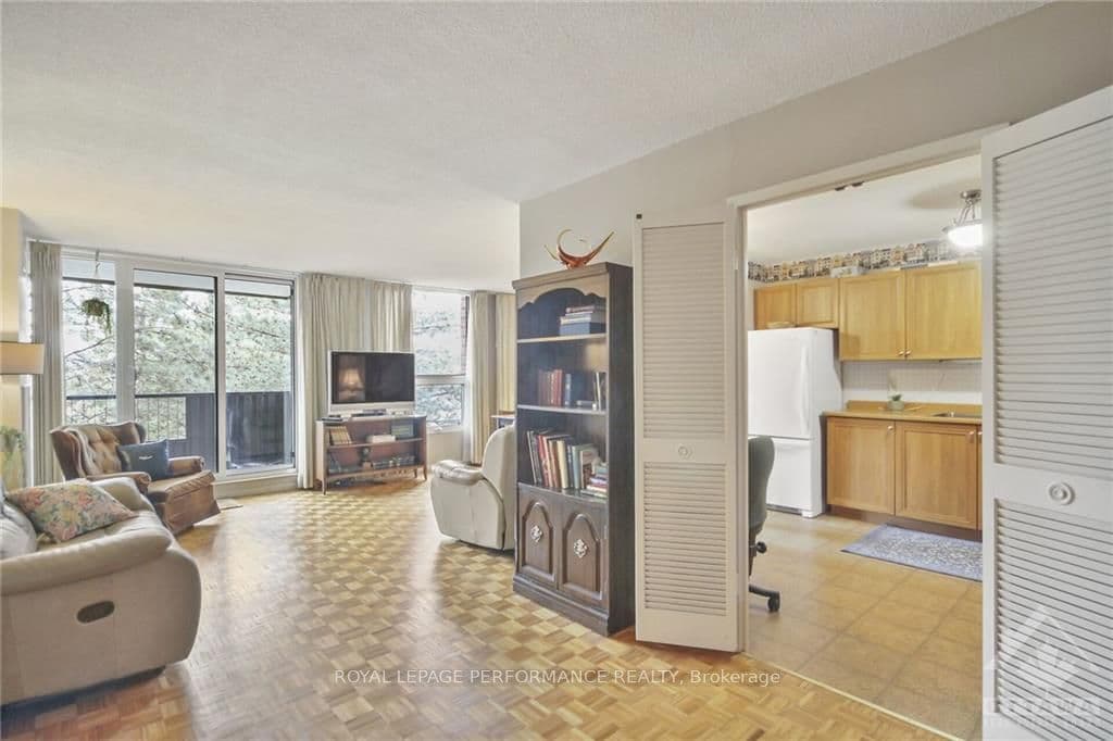 2951 RIVERSIDE Drive Unit 502 photo 7