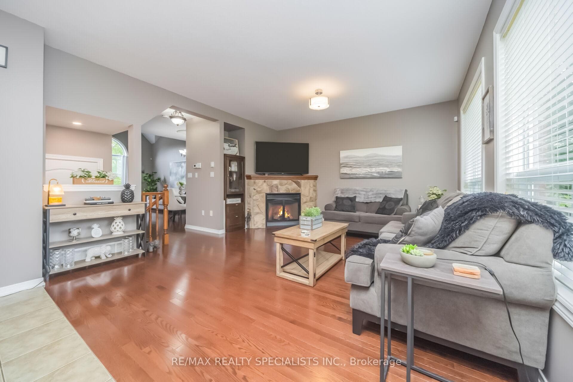 77 McMaster Road photo 9