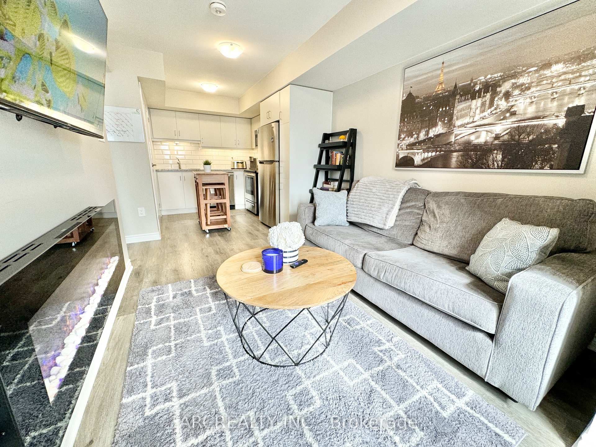2787 Eglinton Avenue Unit 330 photo 3