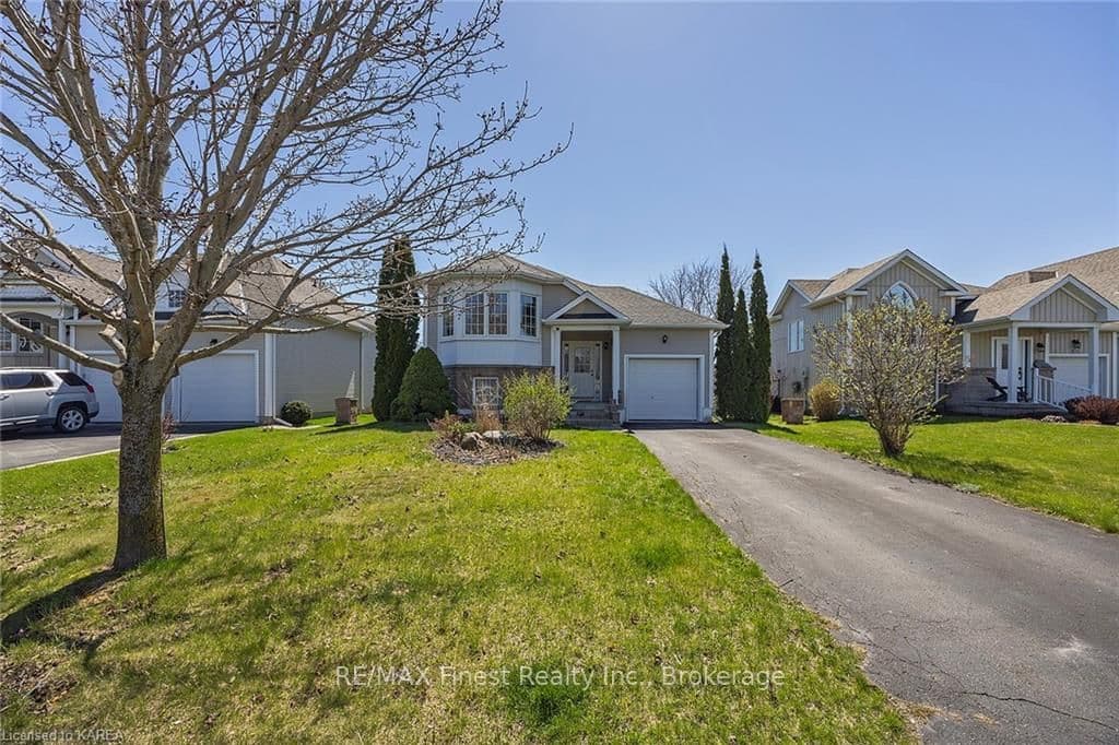 59 GLENORA Drive photo 2