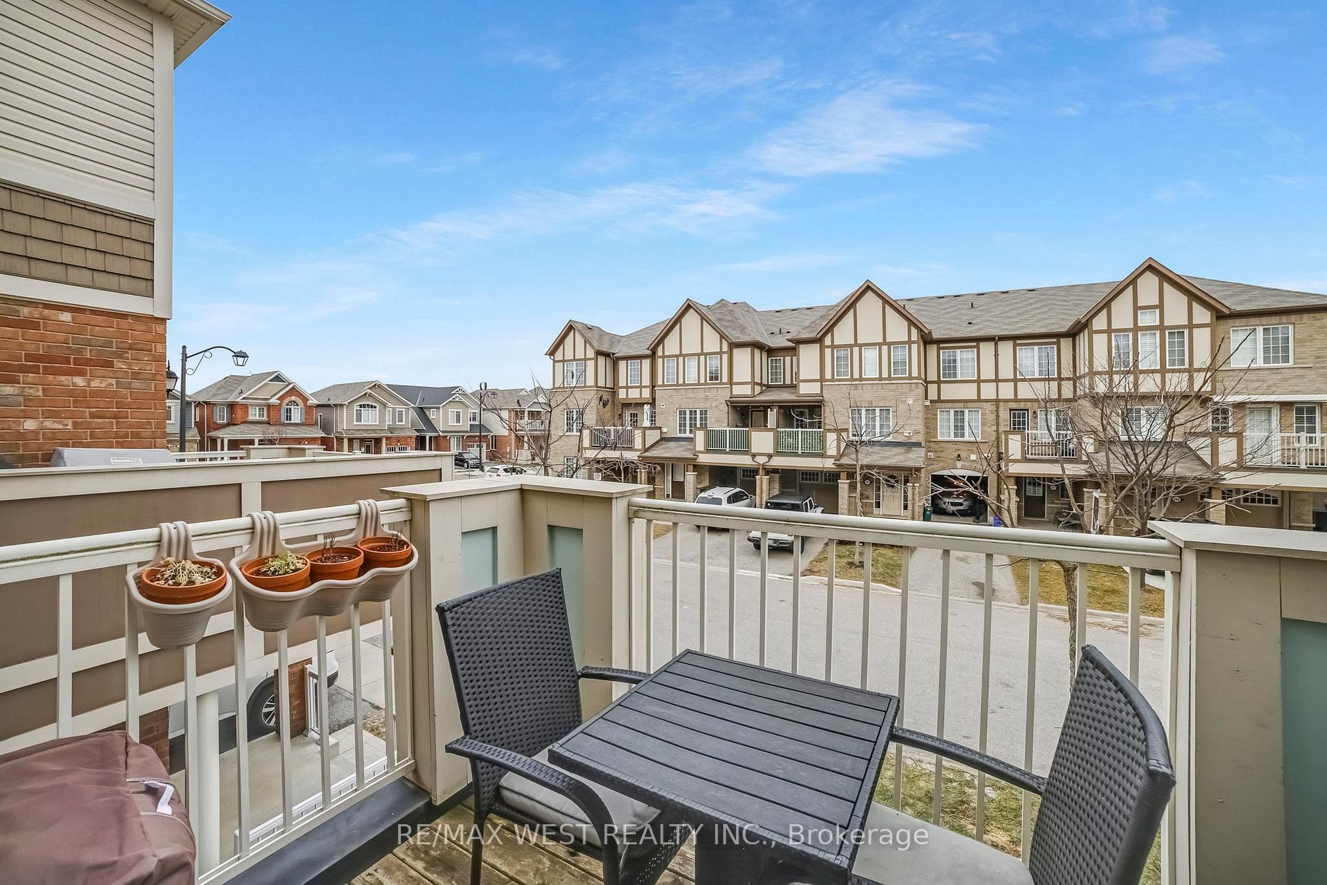 266 Casson Point photo 9