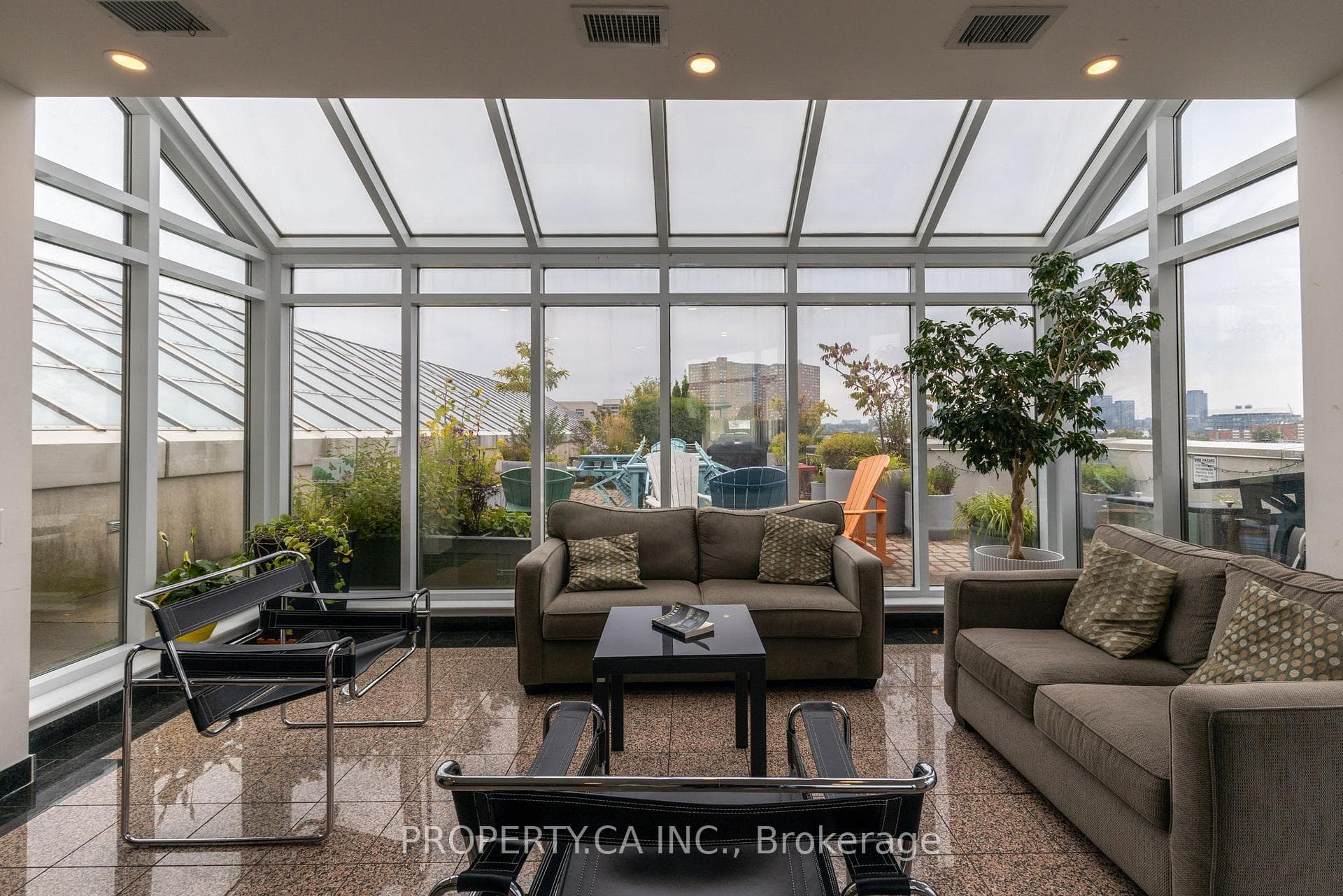 437 Roncesvalles Avenue Unit 211 photo 20