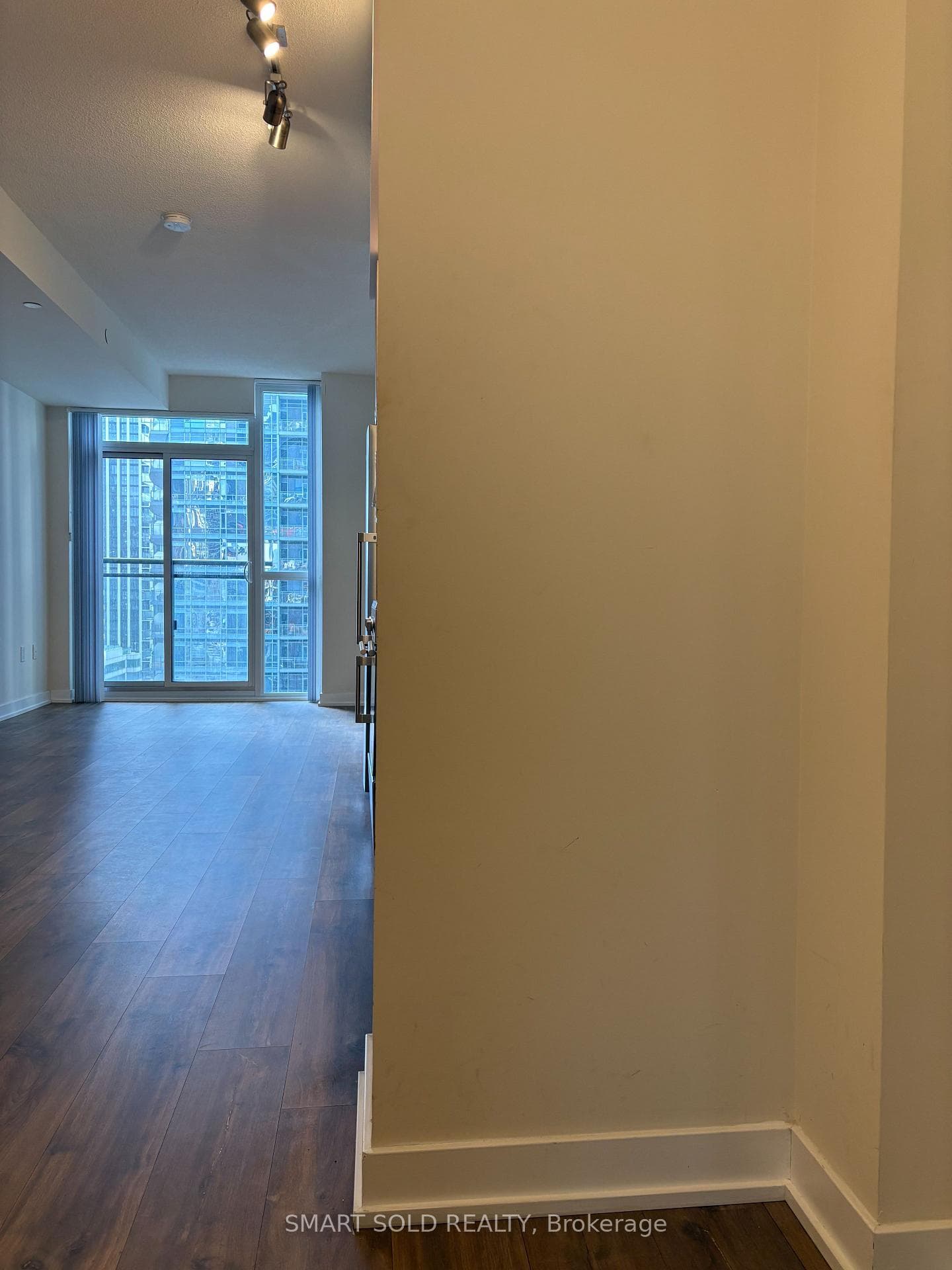 99 John Street Unit 2106 photo 9